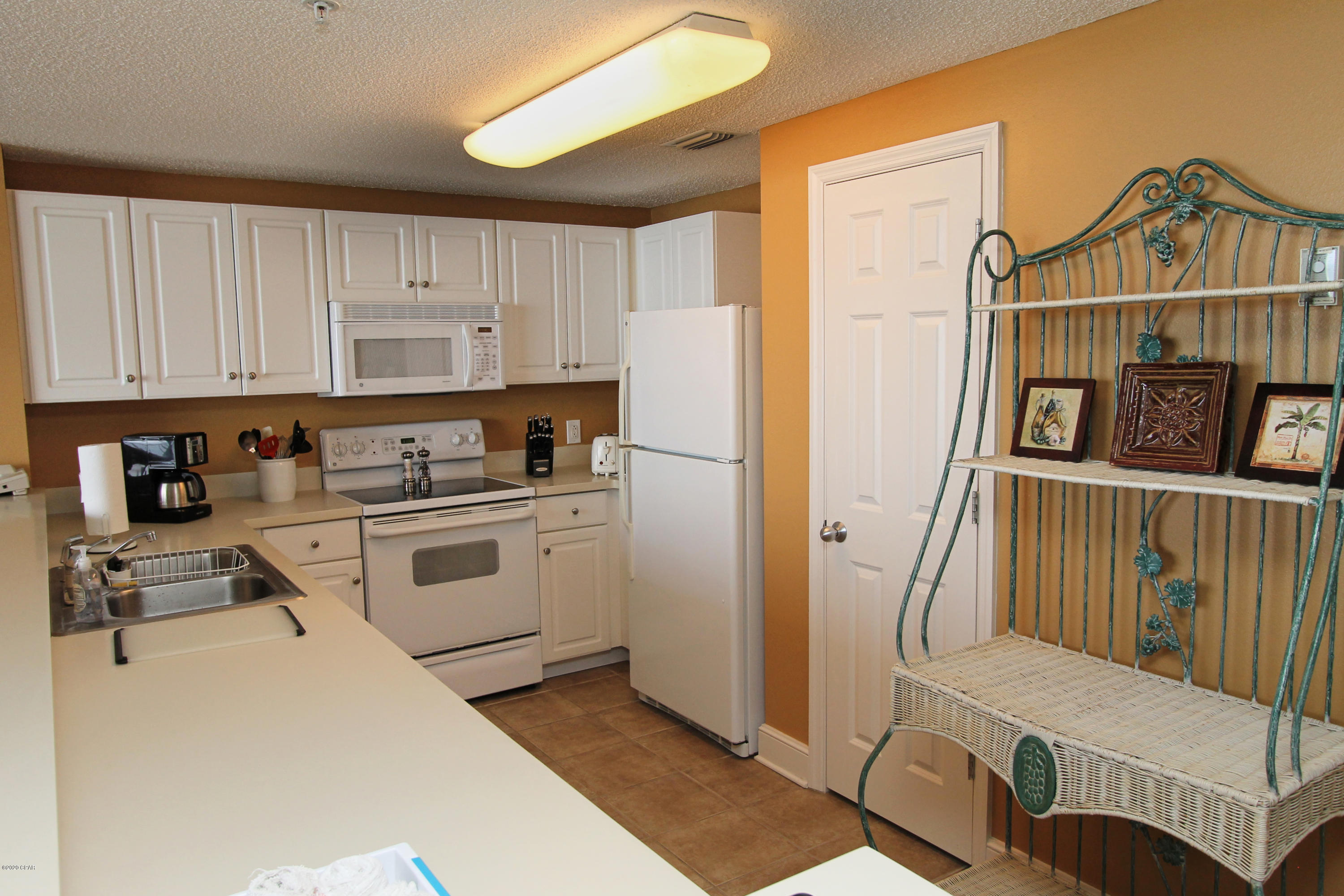 Majestic Beach Tower I - Residential