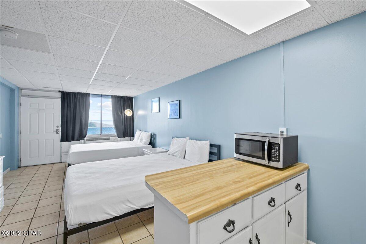 Fontainebleau Terrace - Residential