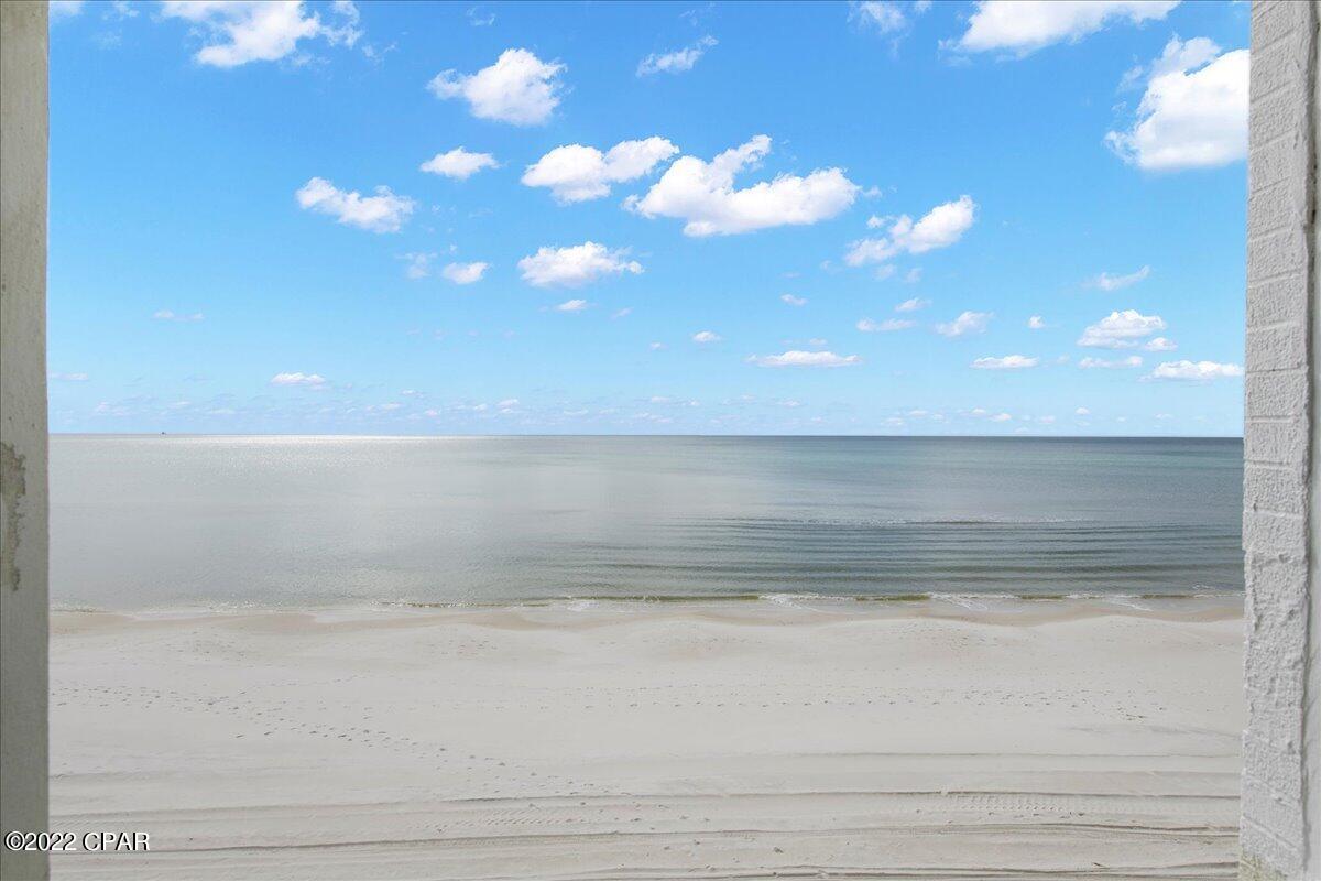 Fontainebleau Terrace - Residential