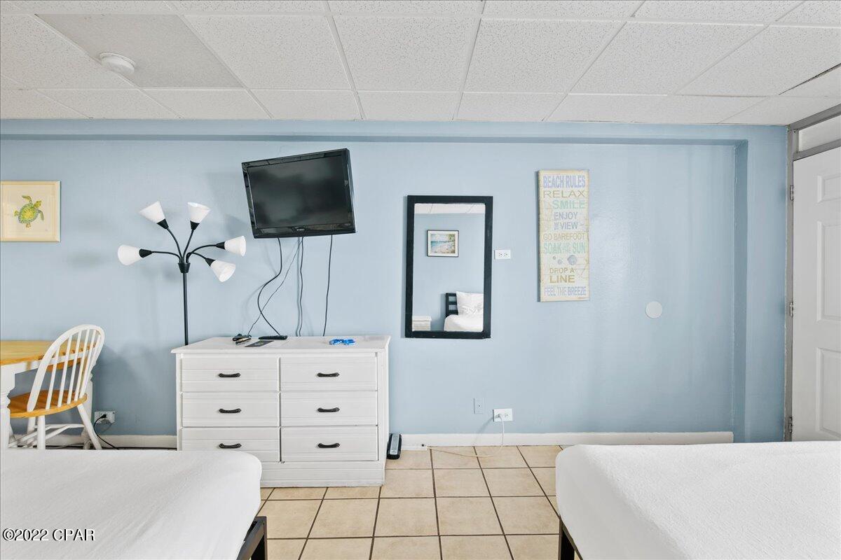 Fontainebleau Terrace - Residential