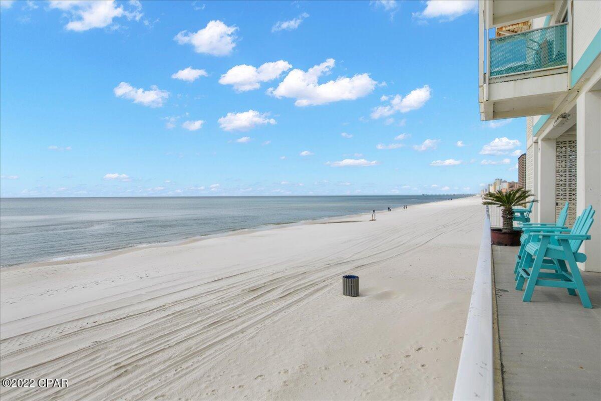 Fontainebleau Terrace - Residential