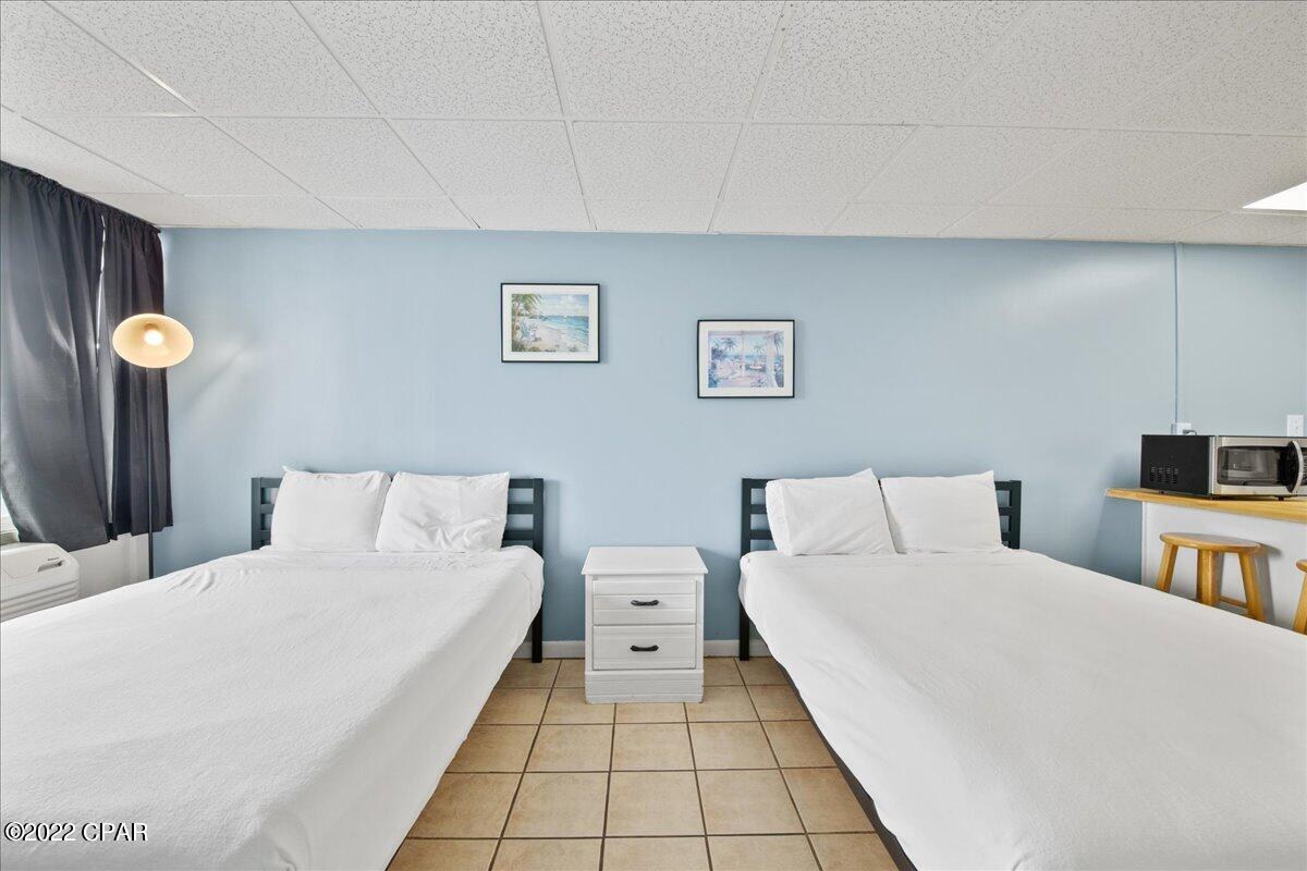 Fontainebleau Terrace - Residential