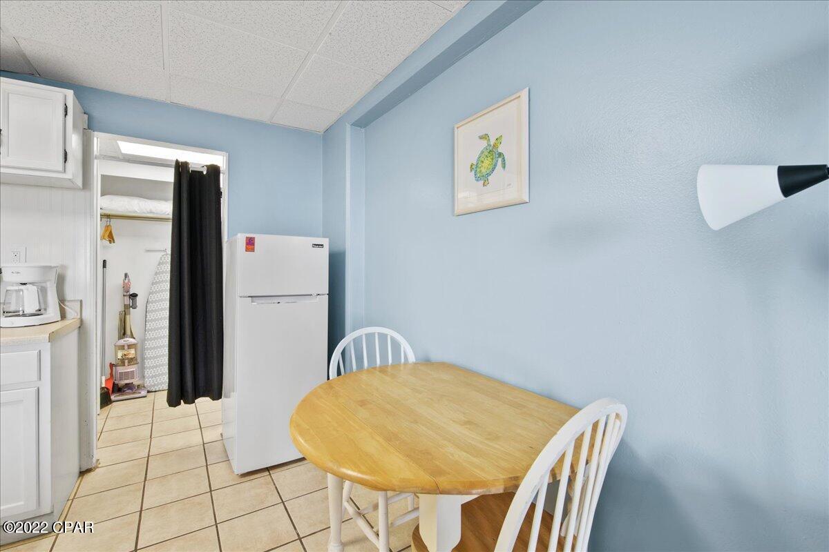 Fontainebleau Terrace - Residential