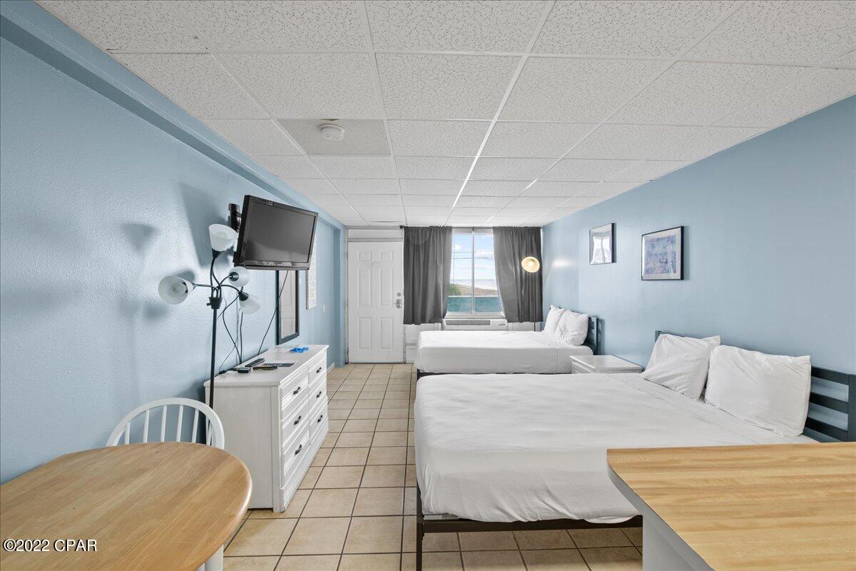 Fontainebleau Terrace - Residential