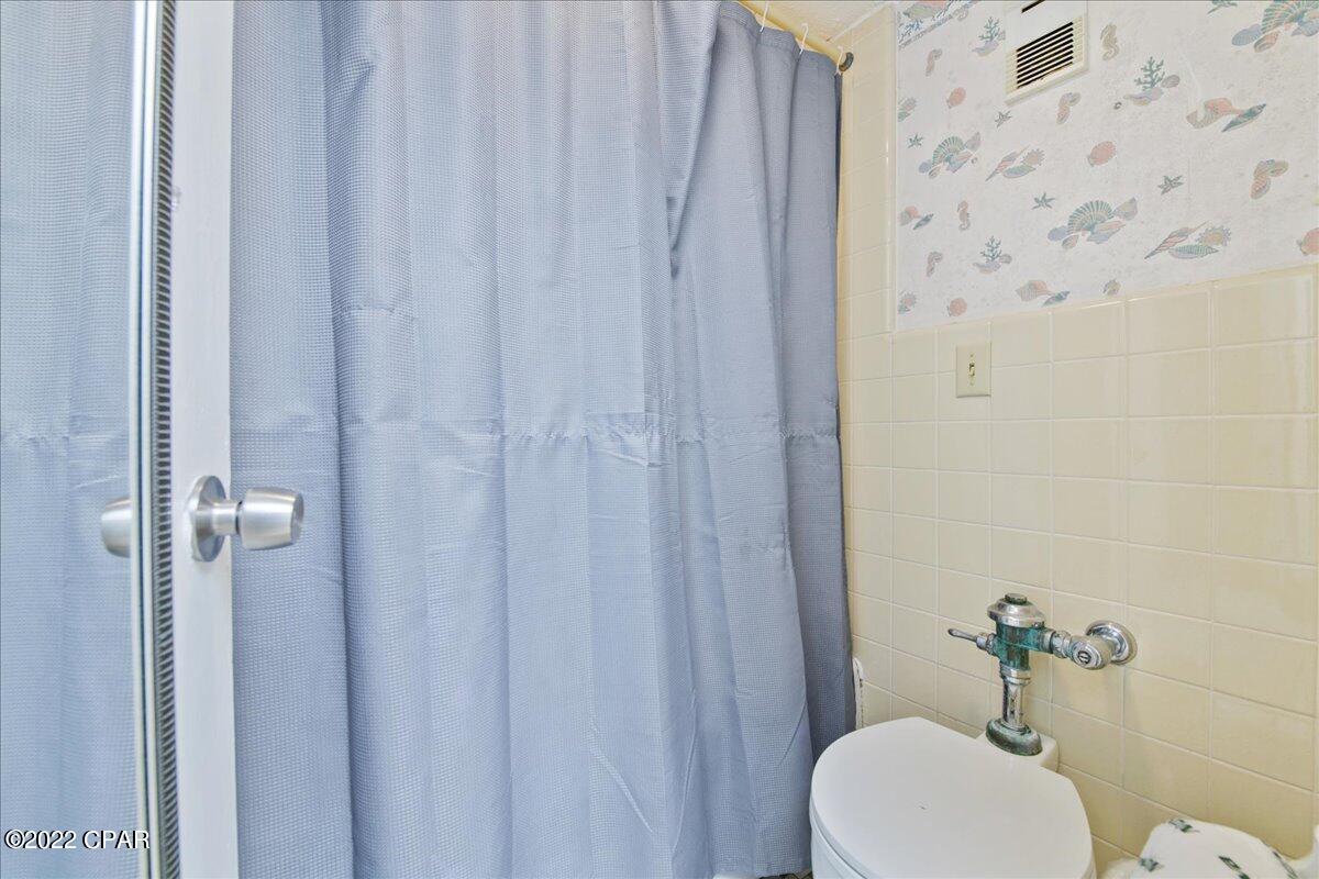 Fontainebleau Terrace - Residential