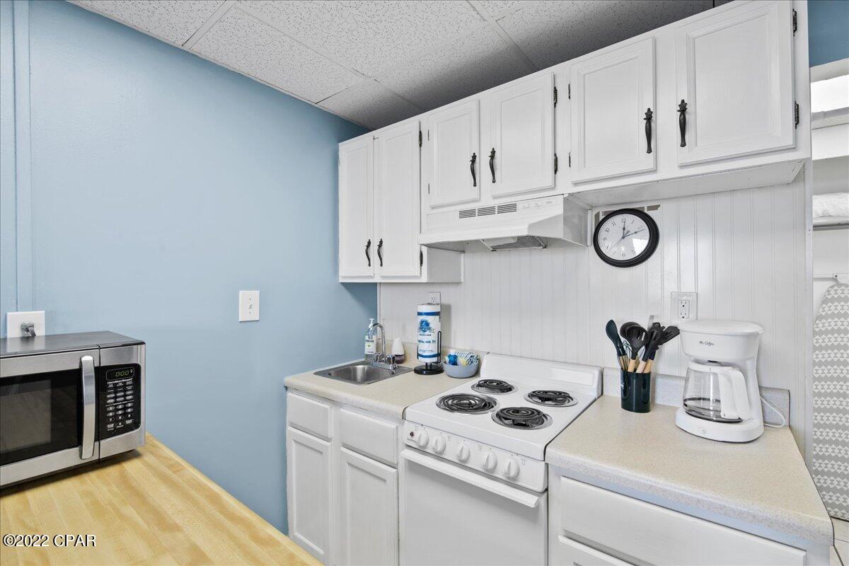 Fontainebleau Terrace - Residential