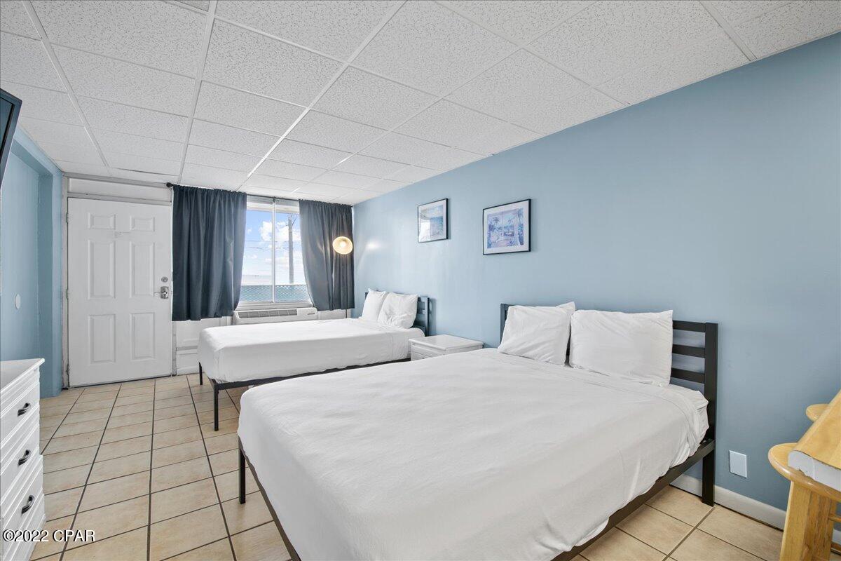 Fontainebleau Terrace - Residential