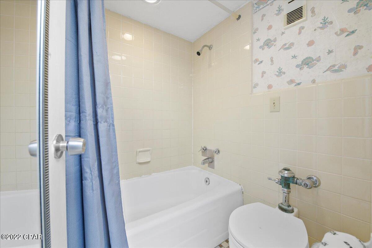 Fontainebleau Terrace - Residential