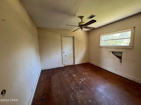 A home in Wewahitchka