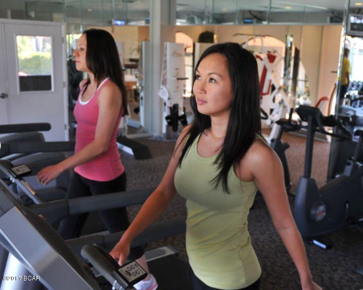 Edgewater Golf Villas V-A - Residential