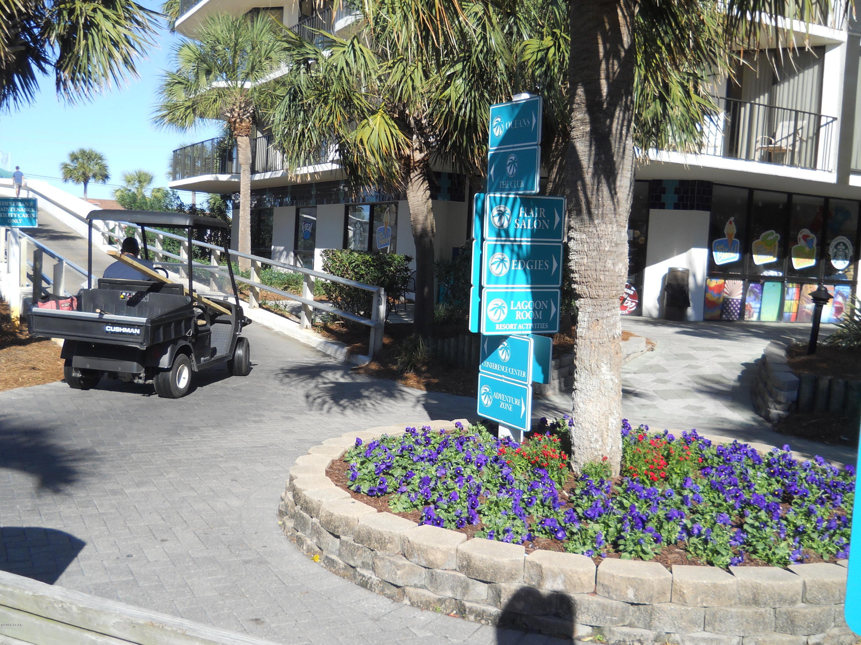 Edgewater Golf Villas V-A - Residential