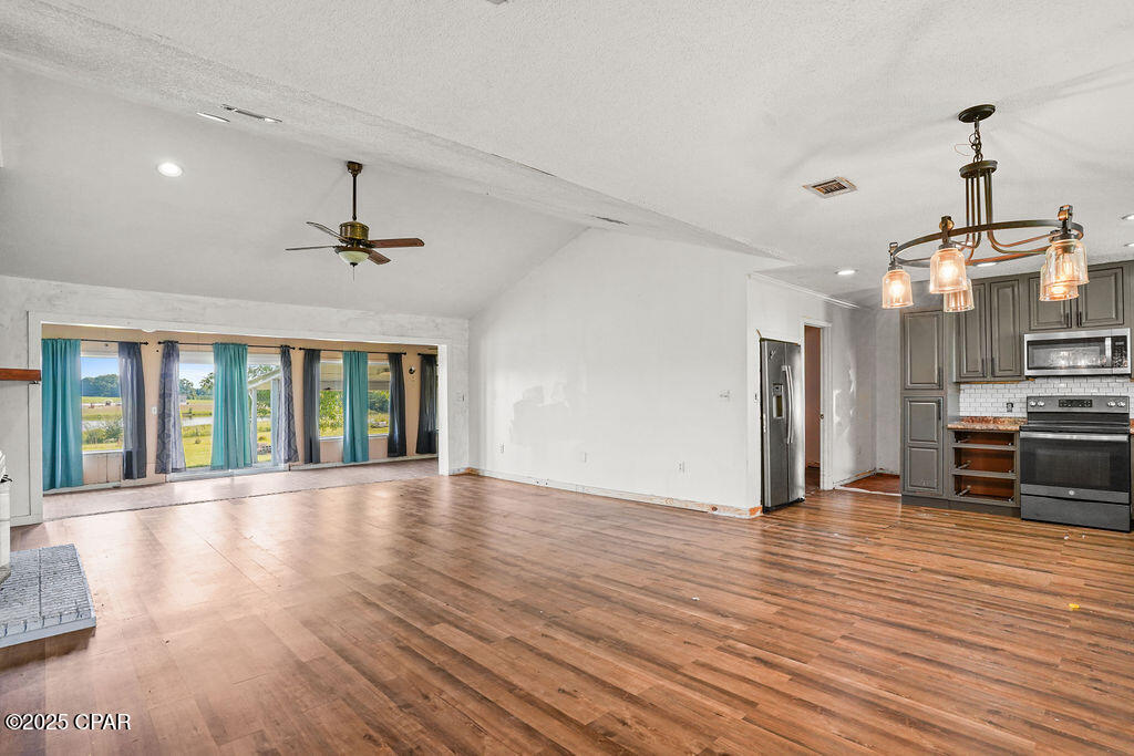 [No Recorded Subdiv] - Residential