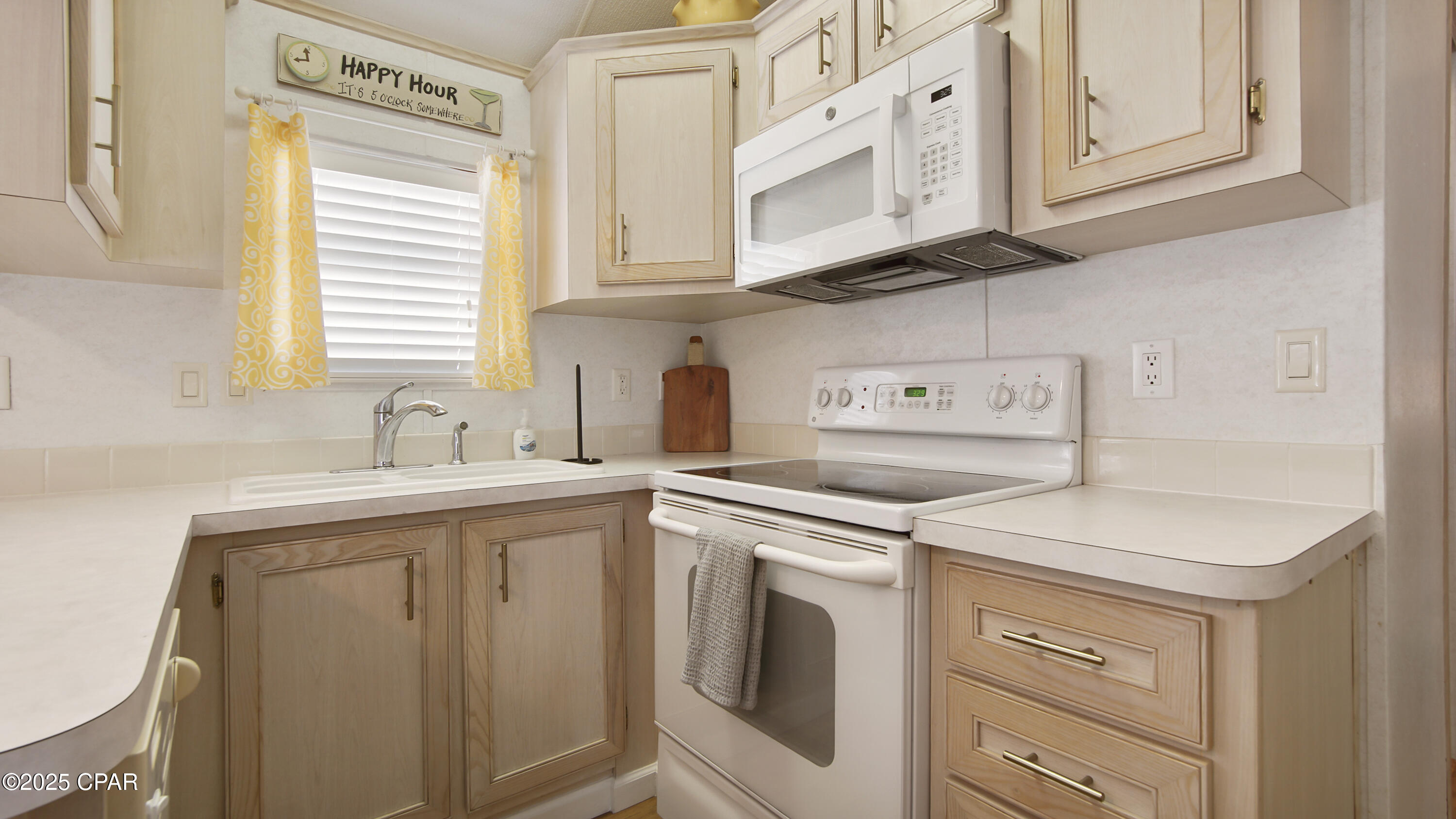 Emerald Pointe Resort - Residential Lease