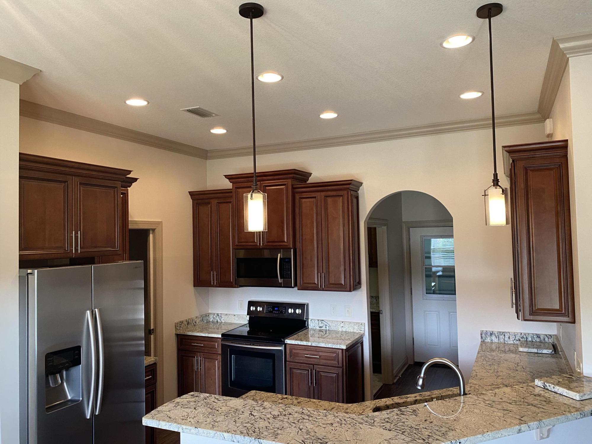 Hidden Pines Phase I - Residential Lease