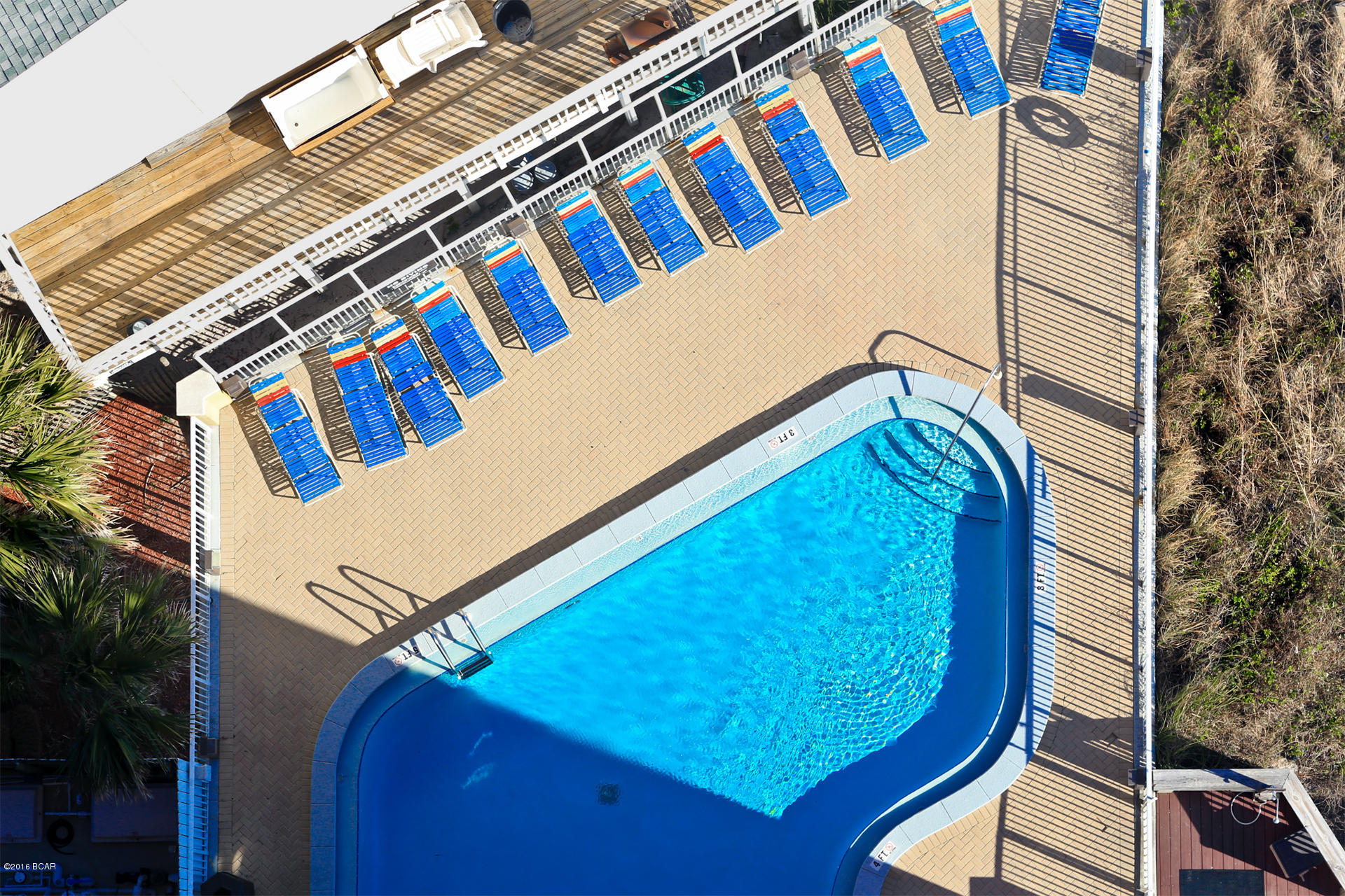 Tropic Winds - Residential