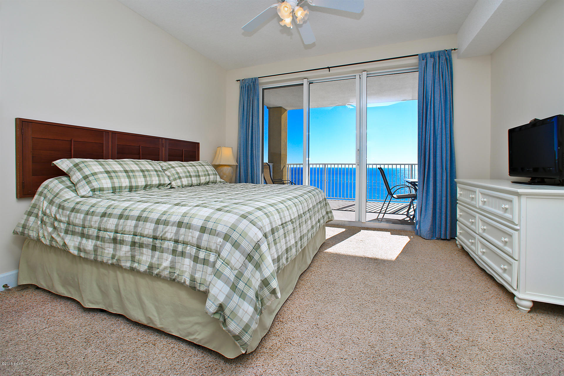 Tropic Winds - Residential