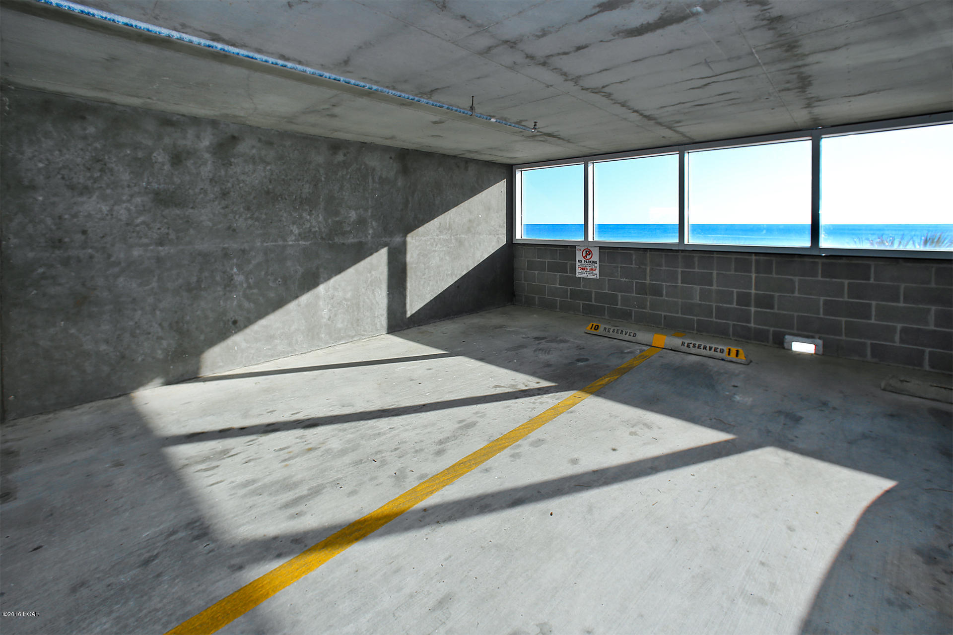 Tropic Winds - Residential