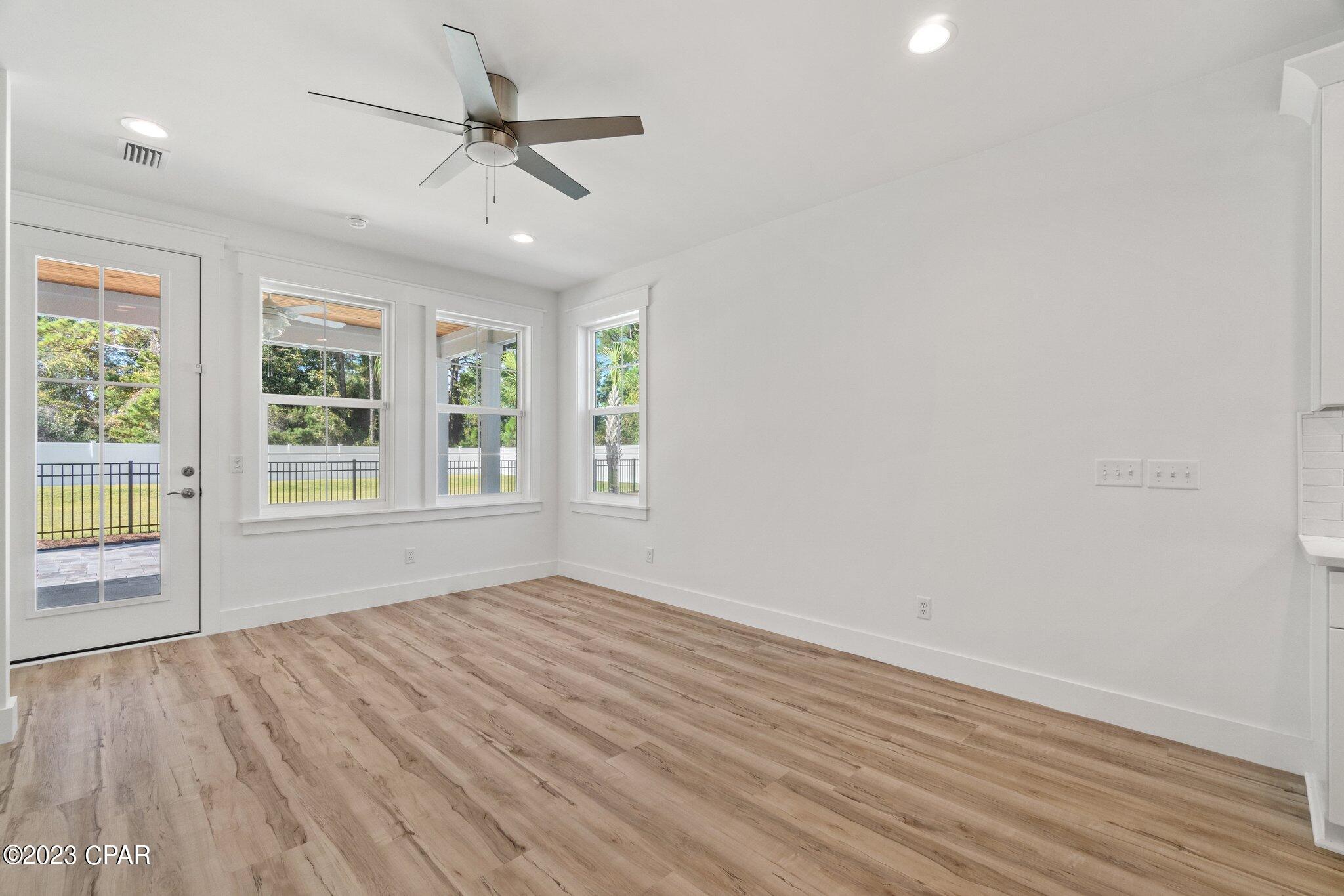 Holiday Beach Unit 14 - Residential