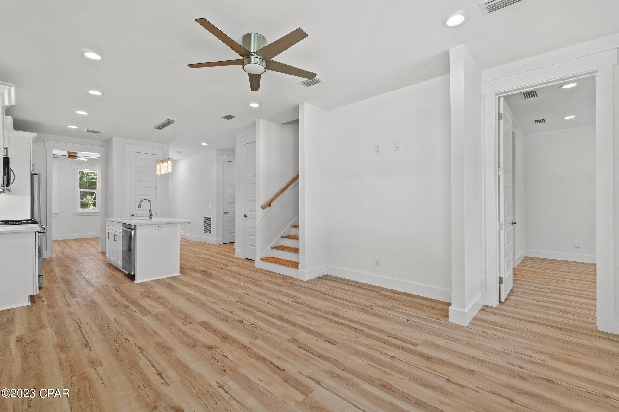 Holiday Beach Unit 14 - Residential