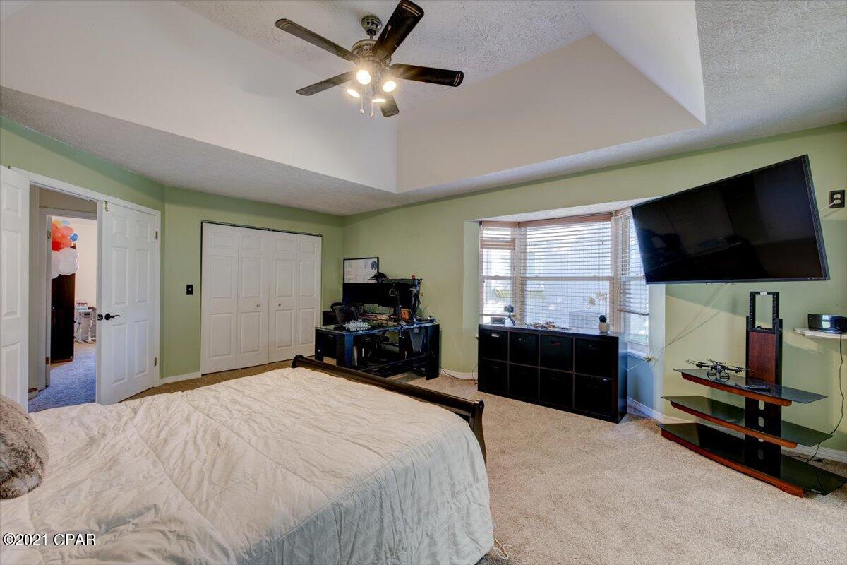 Boat Race Estates - Residential