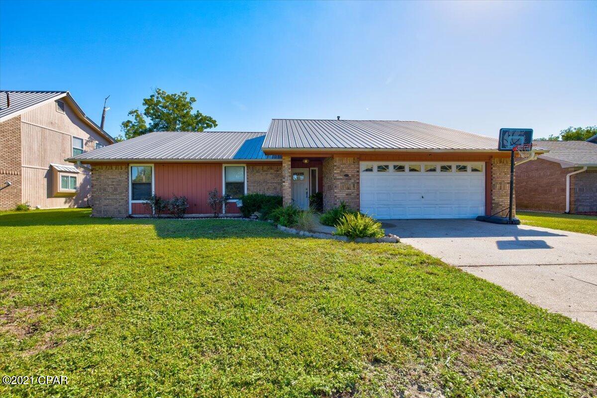 Boat Race Estates - Residential