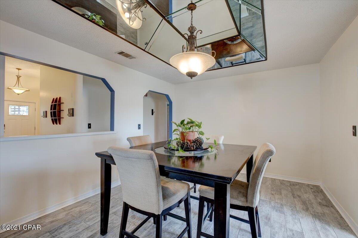 Boat Race Estates - Residential