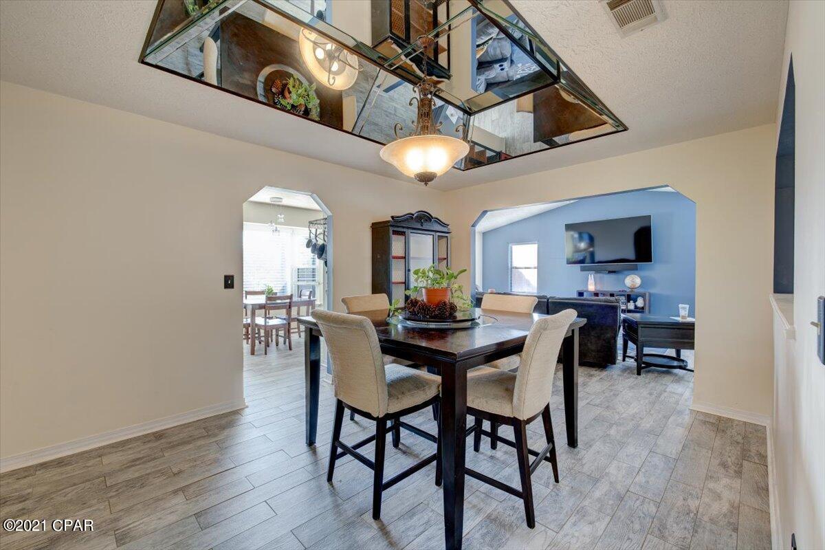 Boat Race Estates - Residential