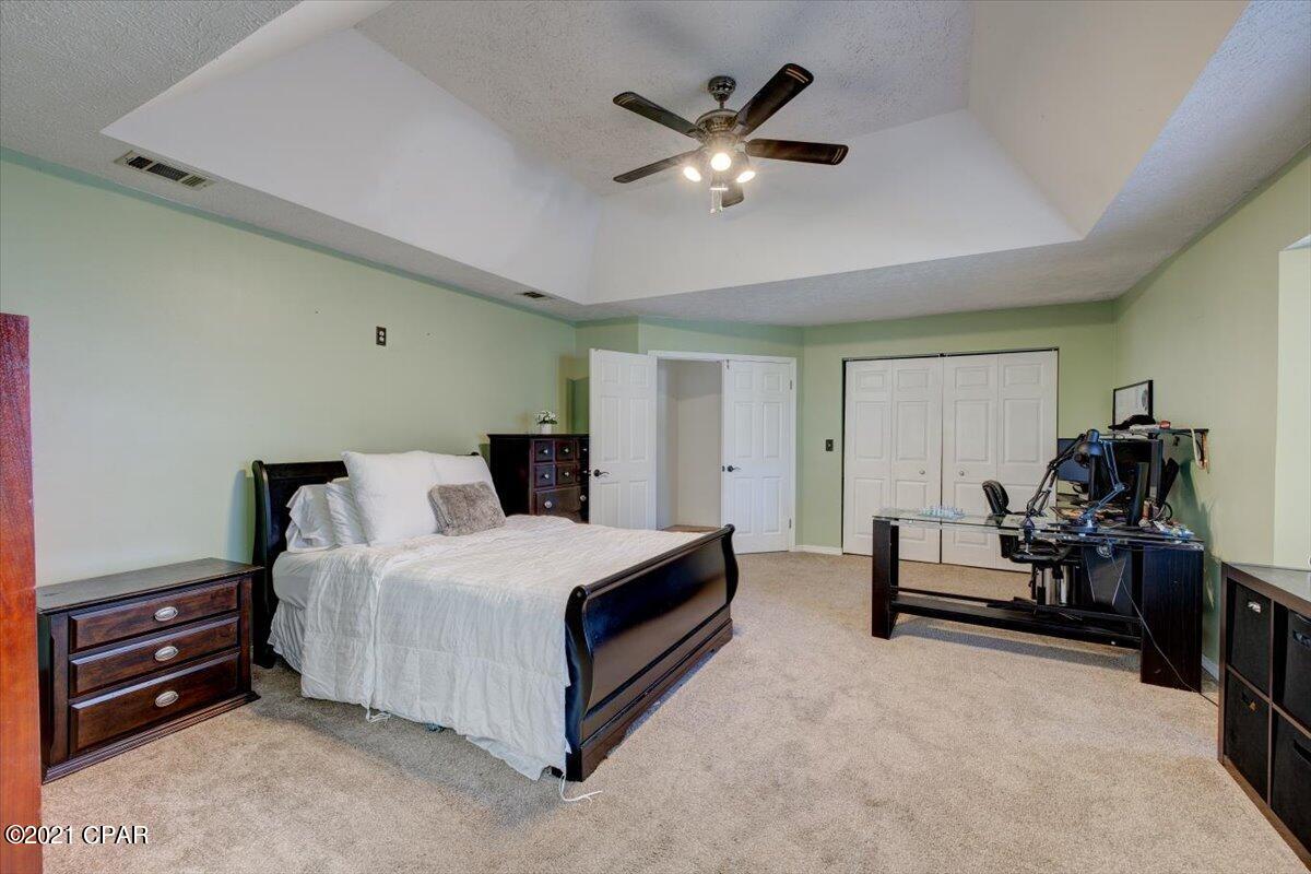 Boat Race Estates - Residential