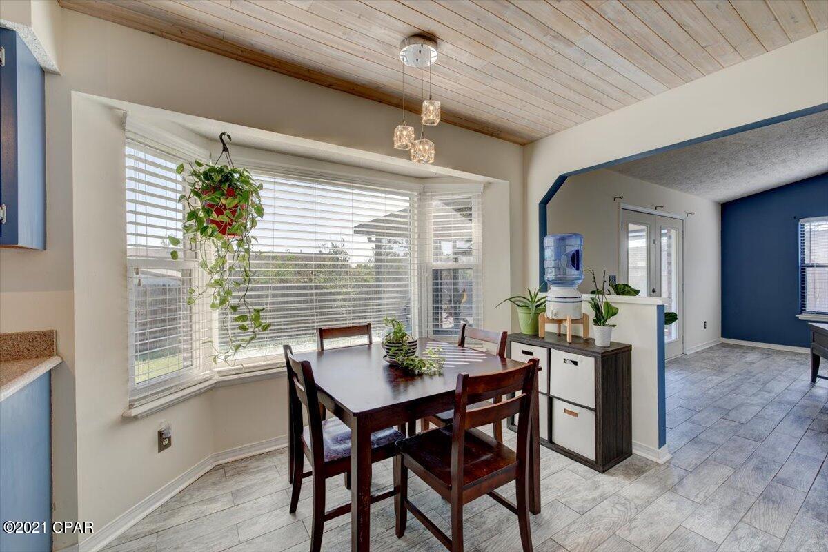 Boat Race Estates - Residential