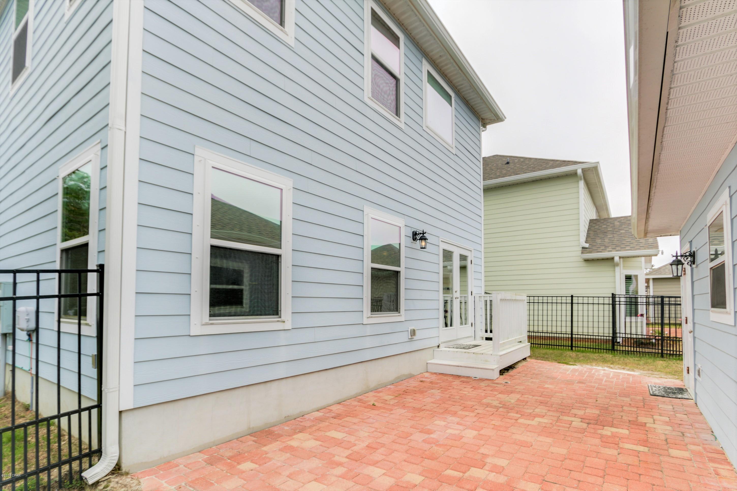 Magnolia Bay Club - Residential