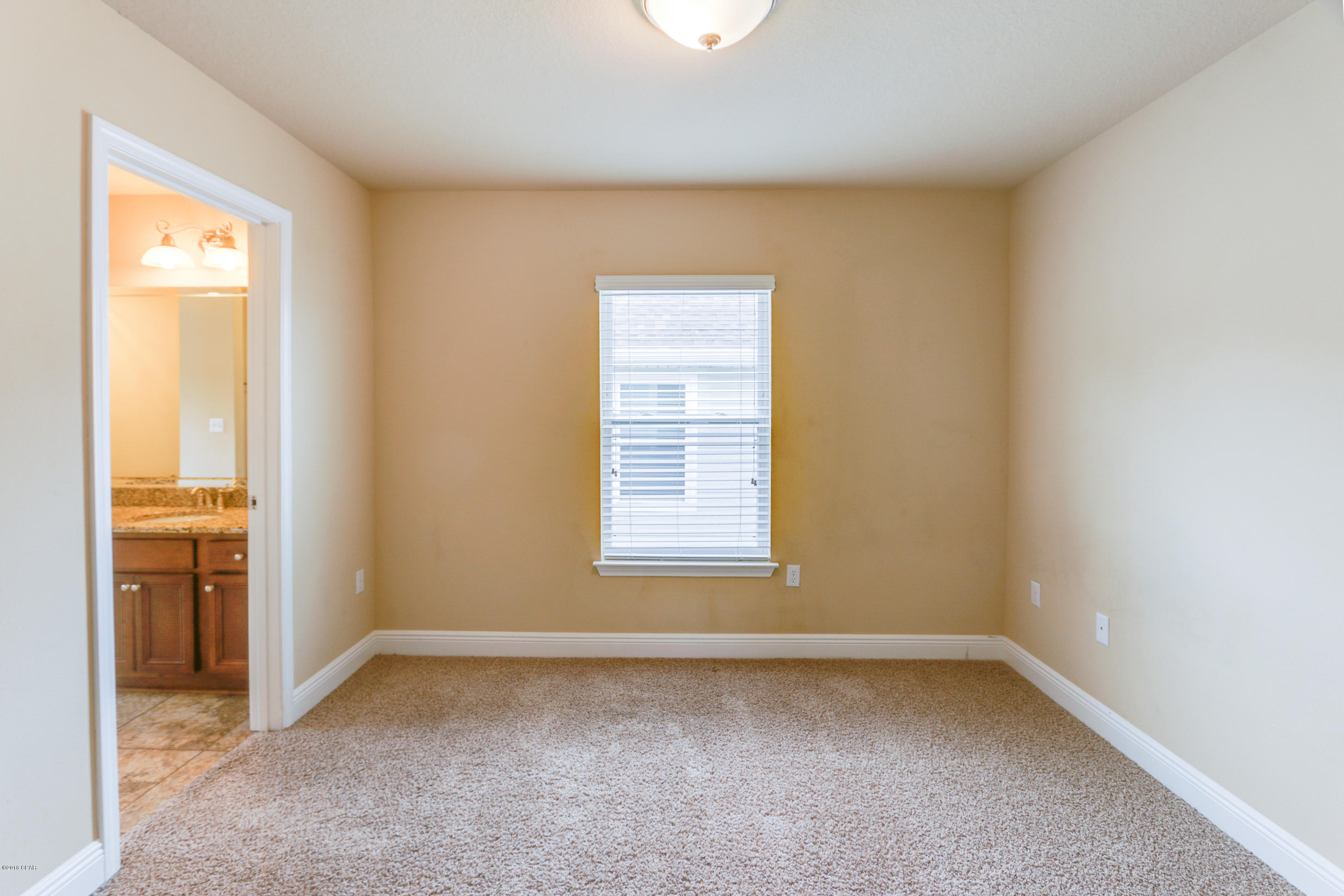 Magnolia Bay Club - Residential