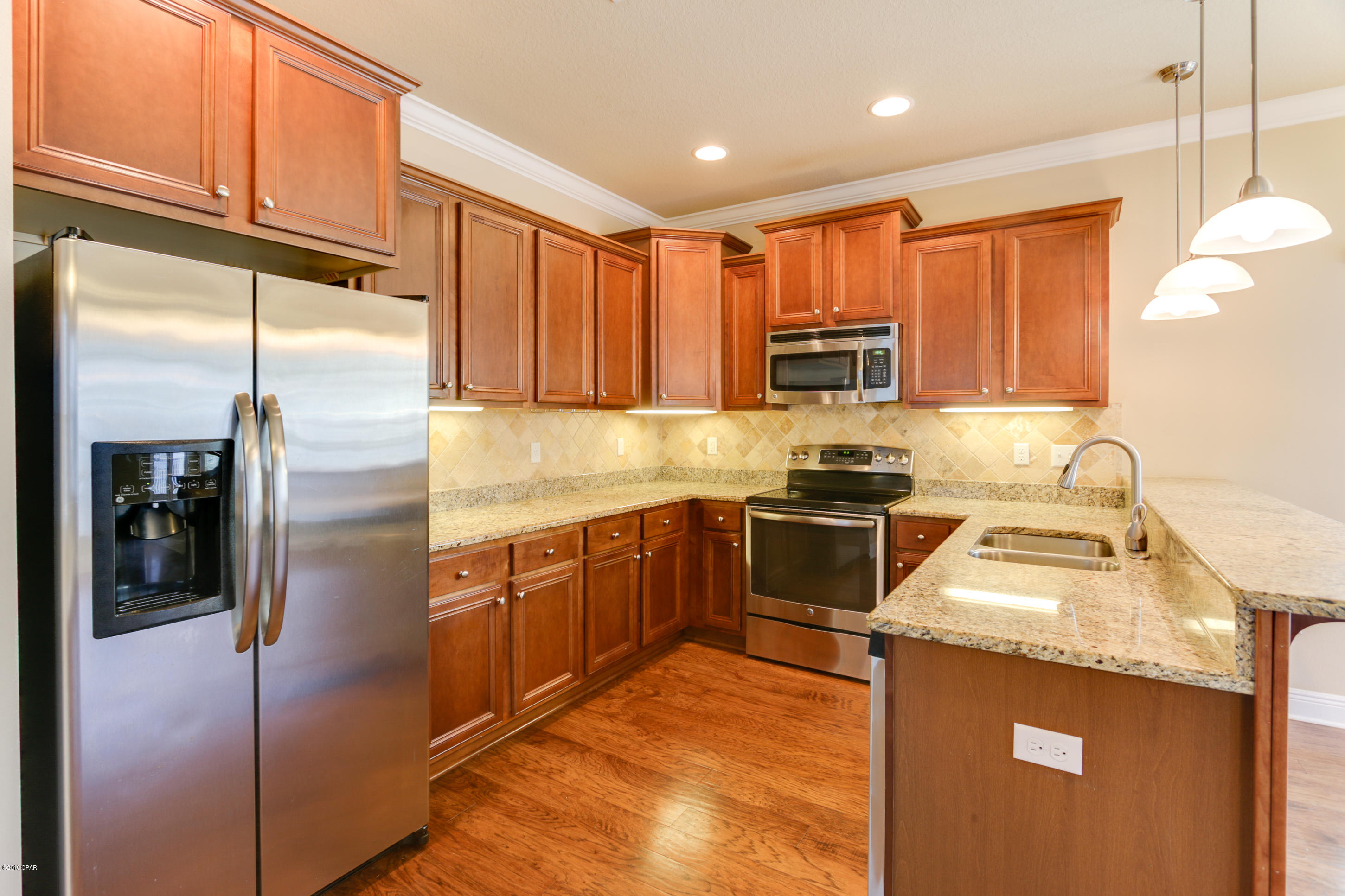 Magnolia Bay Club - Residential