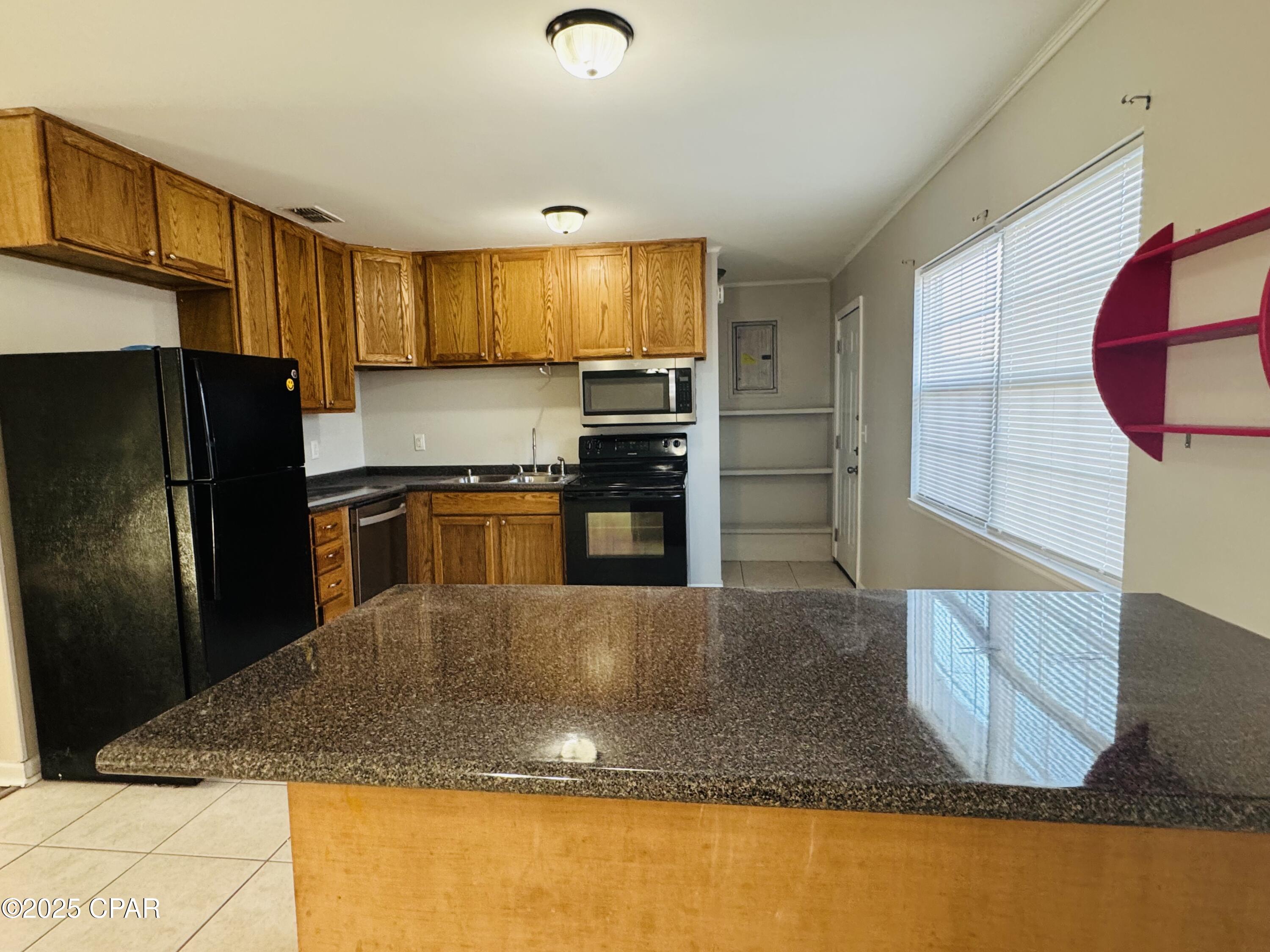 Robindale - Residential Lease