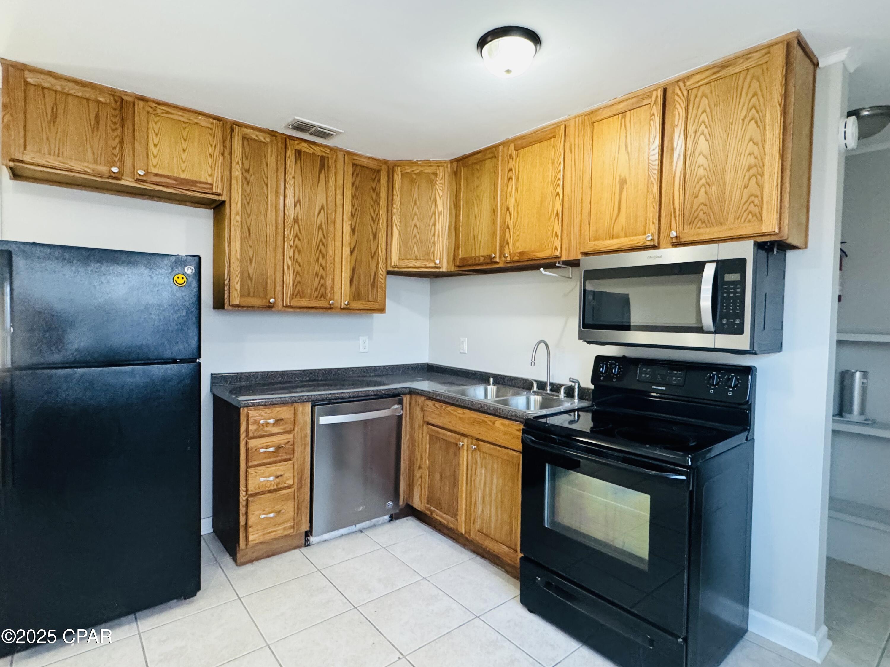 Robindale - Residential Lease