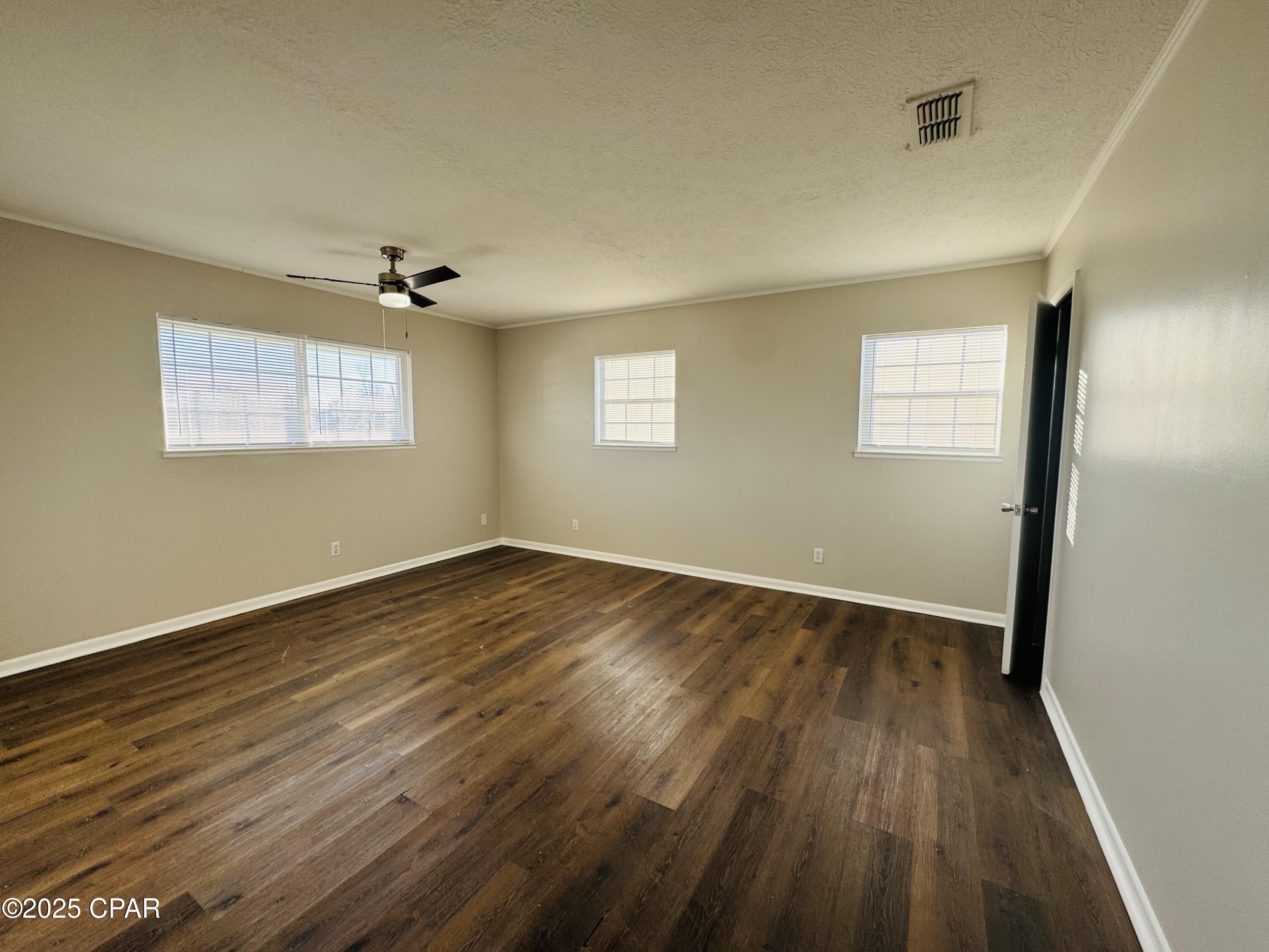 Robindale - Residential Lease