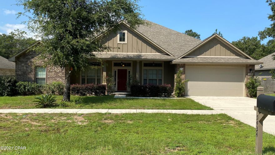 'CURRENTLY UNDER CONTRACT, SELLER ACCEPTING BACKUP OFFERS'  Come check out this Beautiful four bedroom three bathroom house located in Homewood Estates!  This home has over 3,000 square feet of living space with a two car garage/workshop, large privacy fenced backyard, open patio with deck and storage shed.  Wall to wall carpet, tile and wood plank laminate floorings throughout.  Some of it's features include a Large Florida room, office/bonus room, separate dining area, all stainless steel appliances, granite counter tops, security system, separate tub/shower in Master bathroom, tray ceilings, Crown molding and fireplace.  Call today and schedule a showing because you don't want to miss out on this one!!