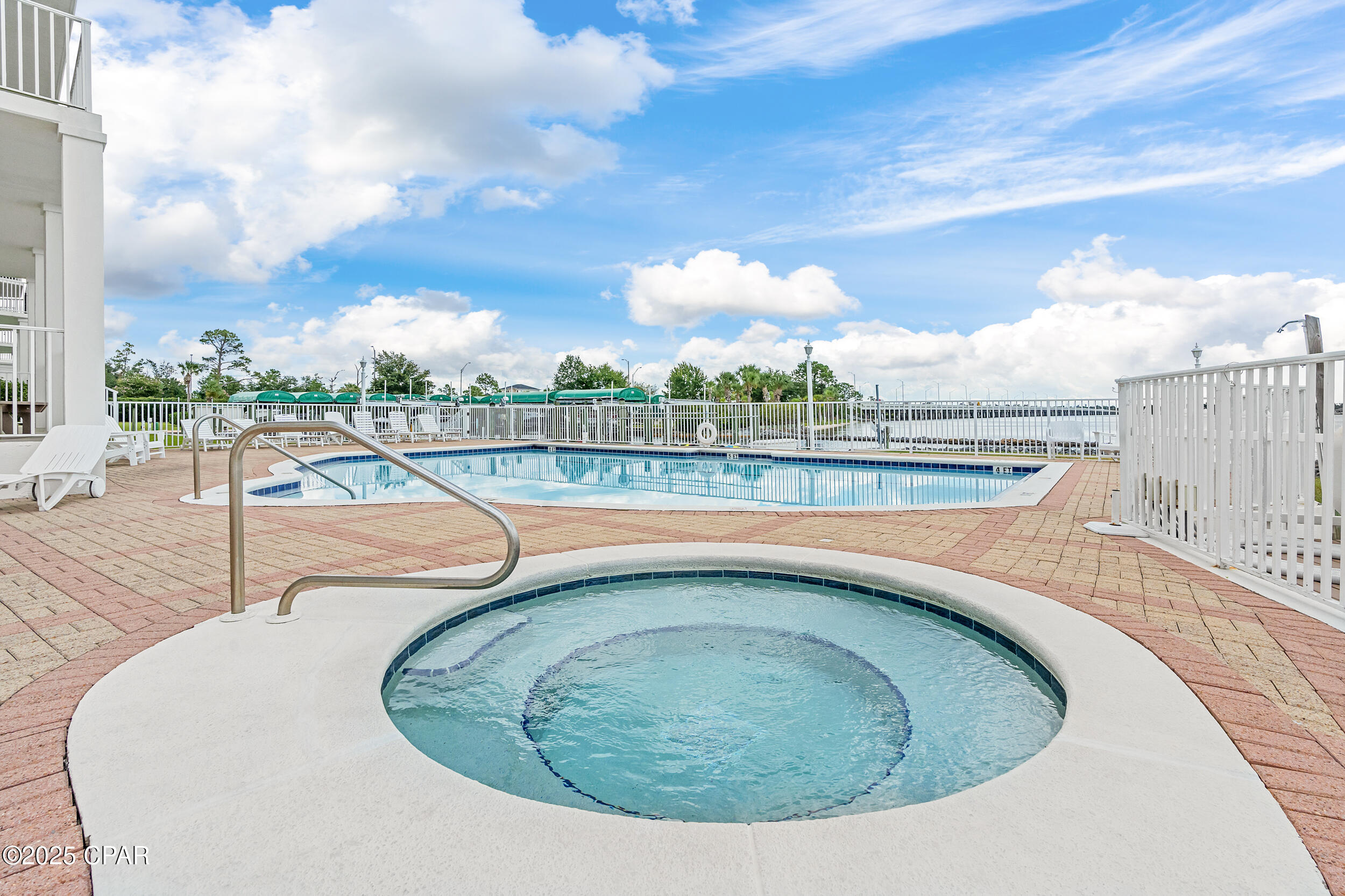 Marina Bay Condo - Residential