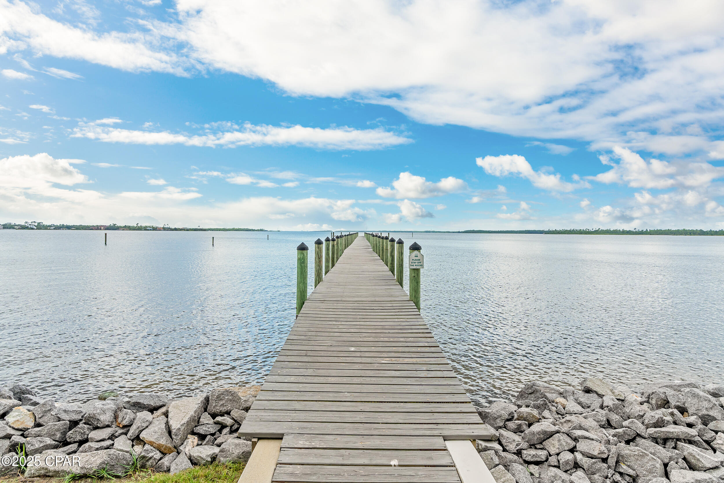 Marina Bay Condo - Residential