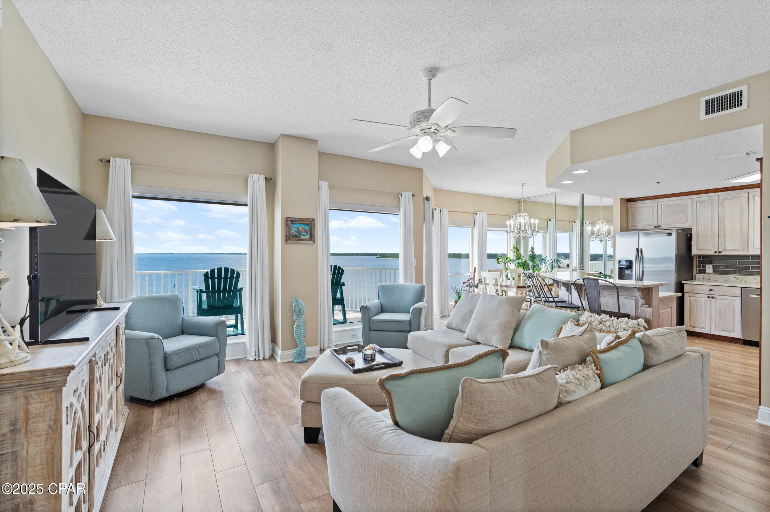 Marina Bay Condo - Residential