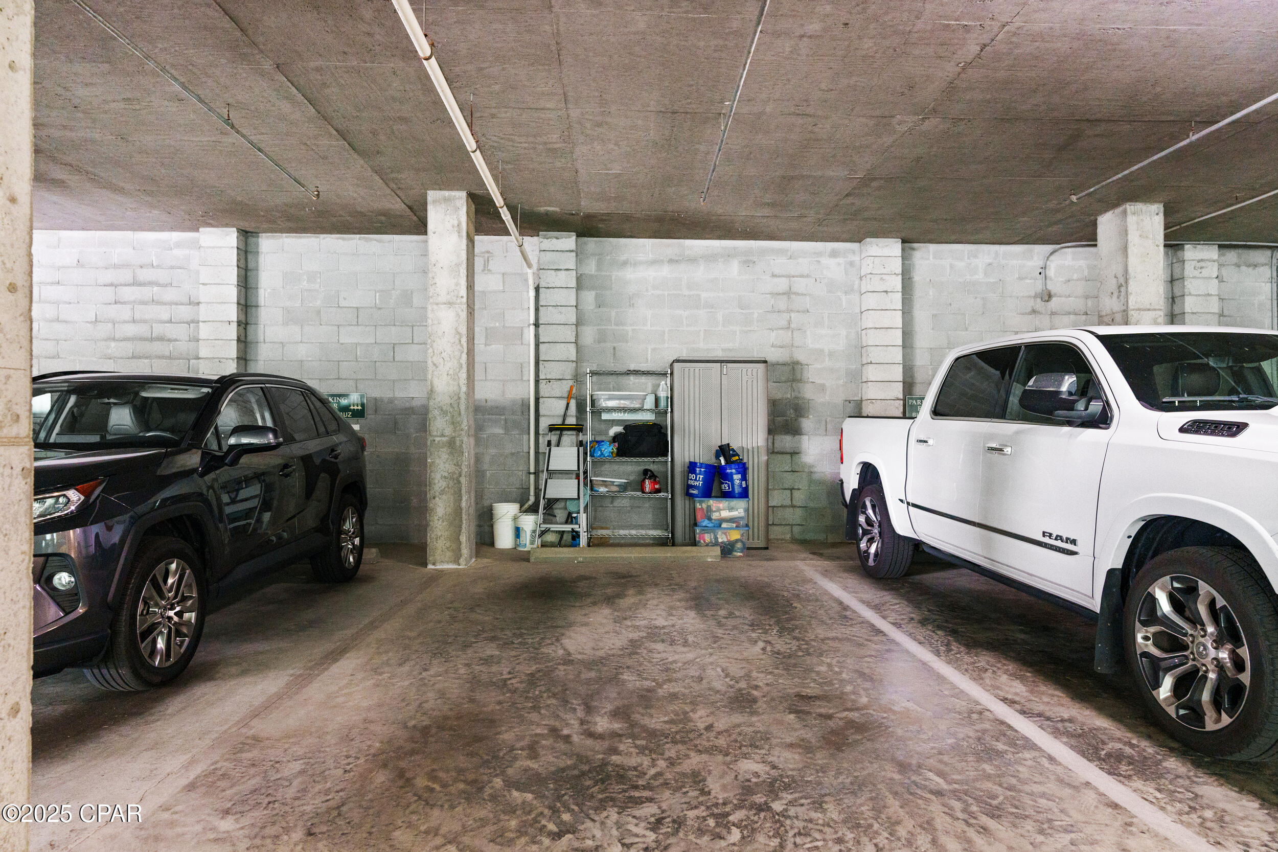 Marina Bay Condo - Residential