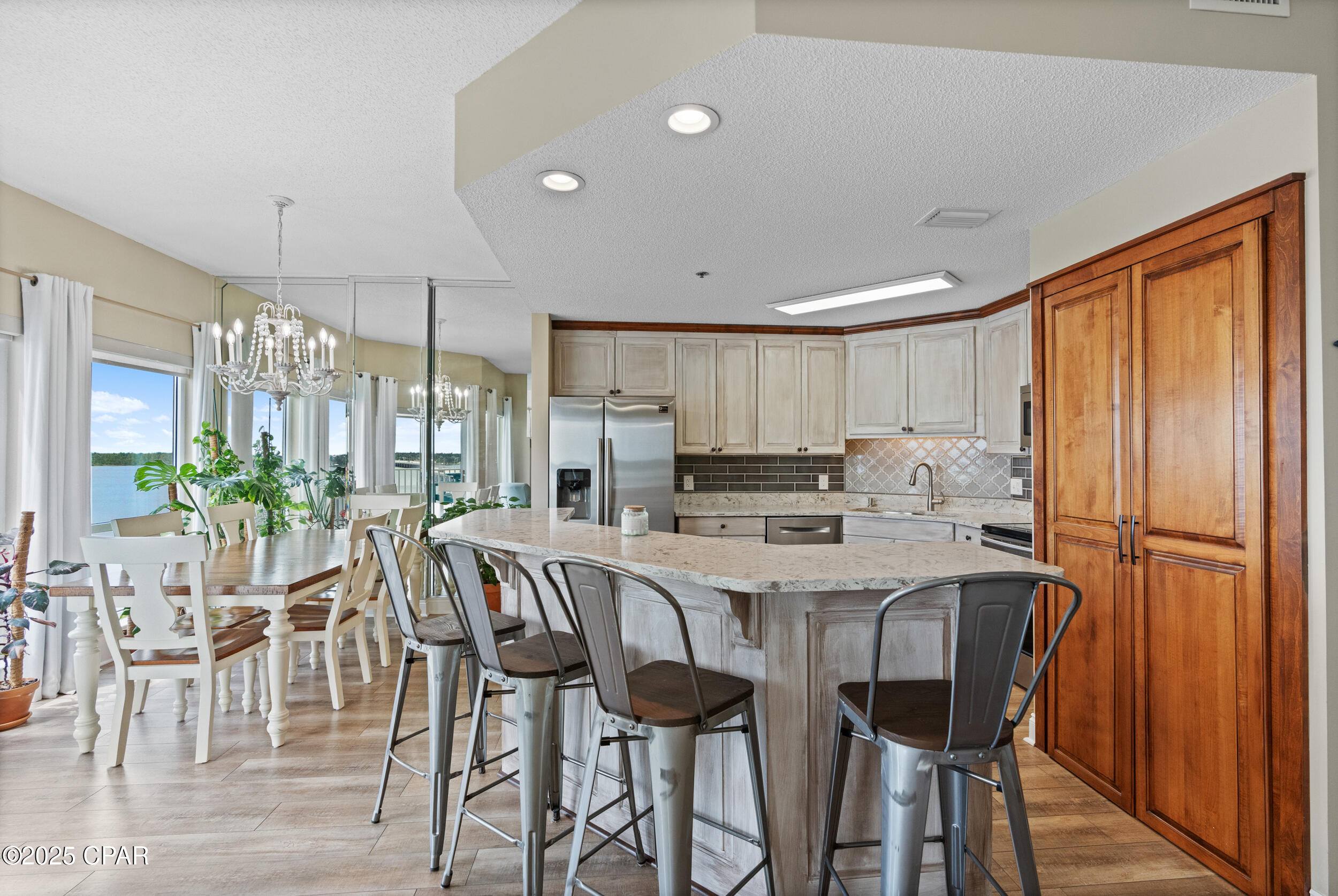 Marina Bay Condo - Residential