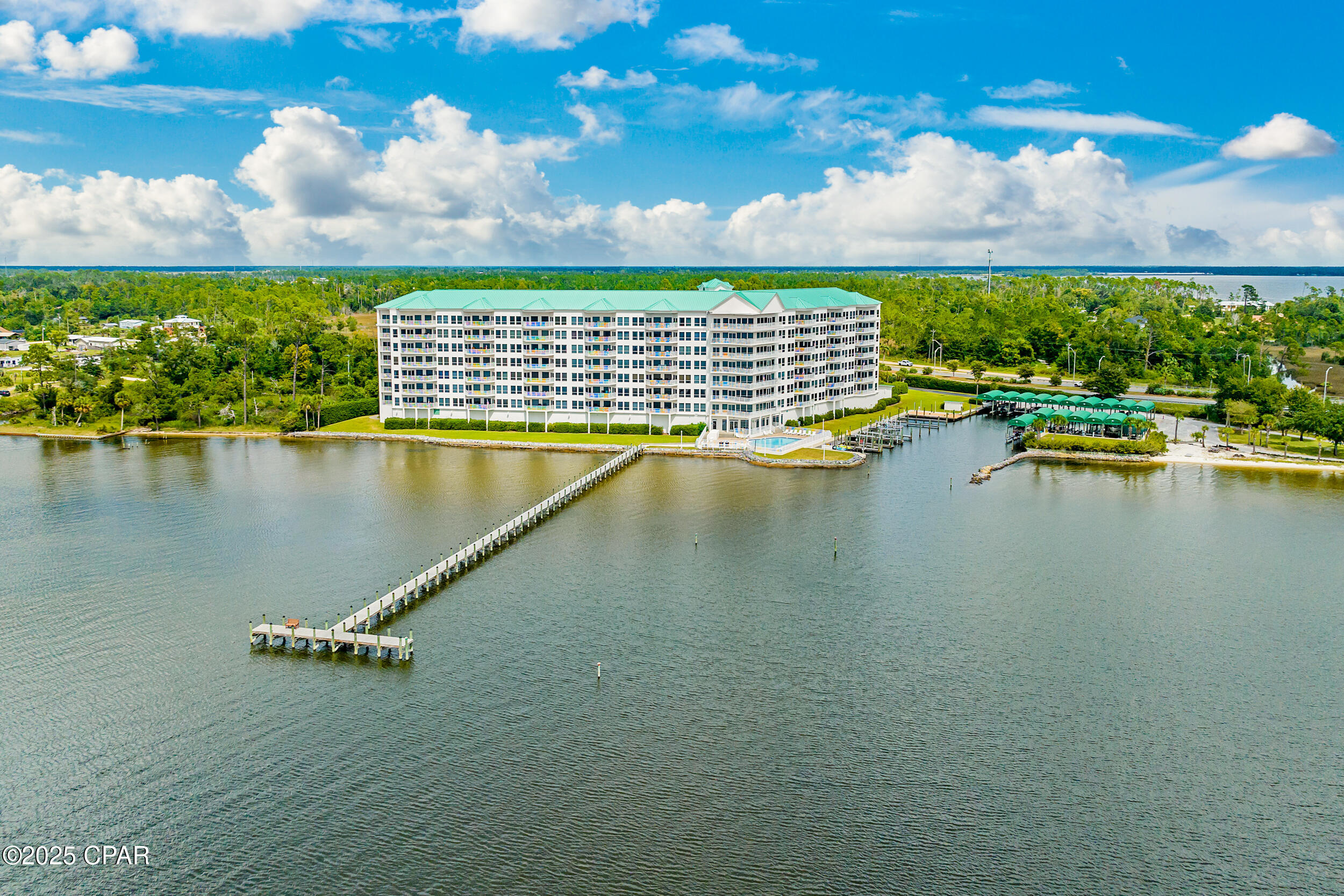 Marina Bay Condo - Residential