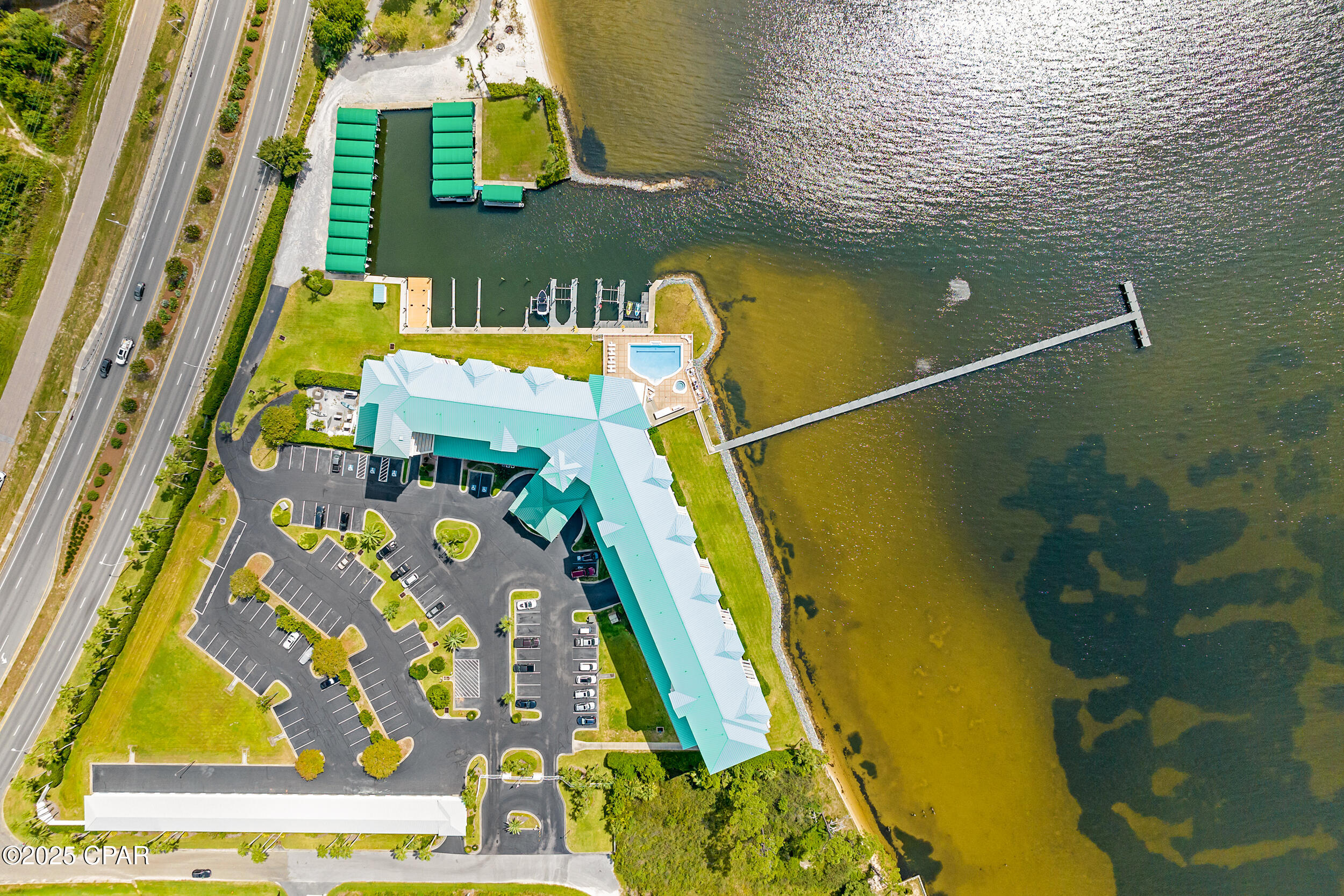 Marina Bay Condo - Residential