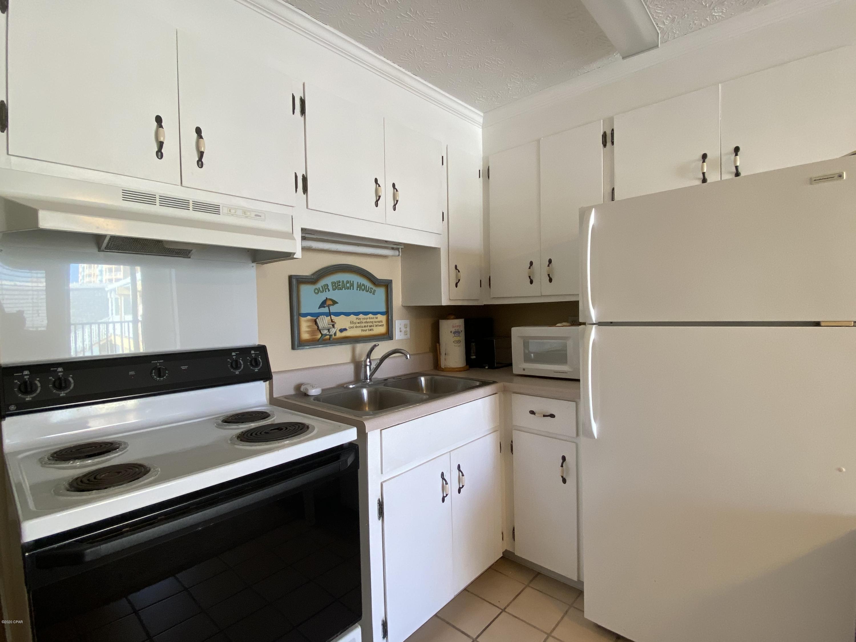 Stingray Condo. - Residential