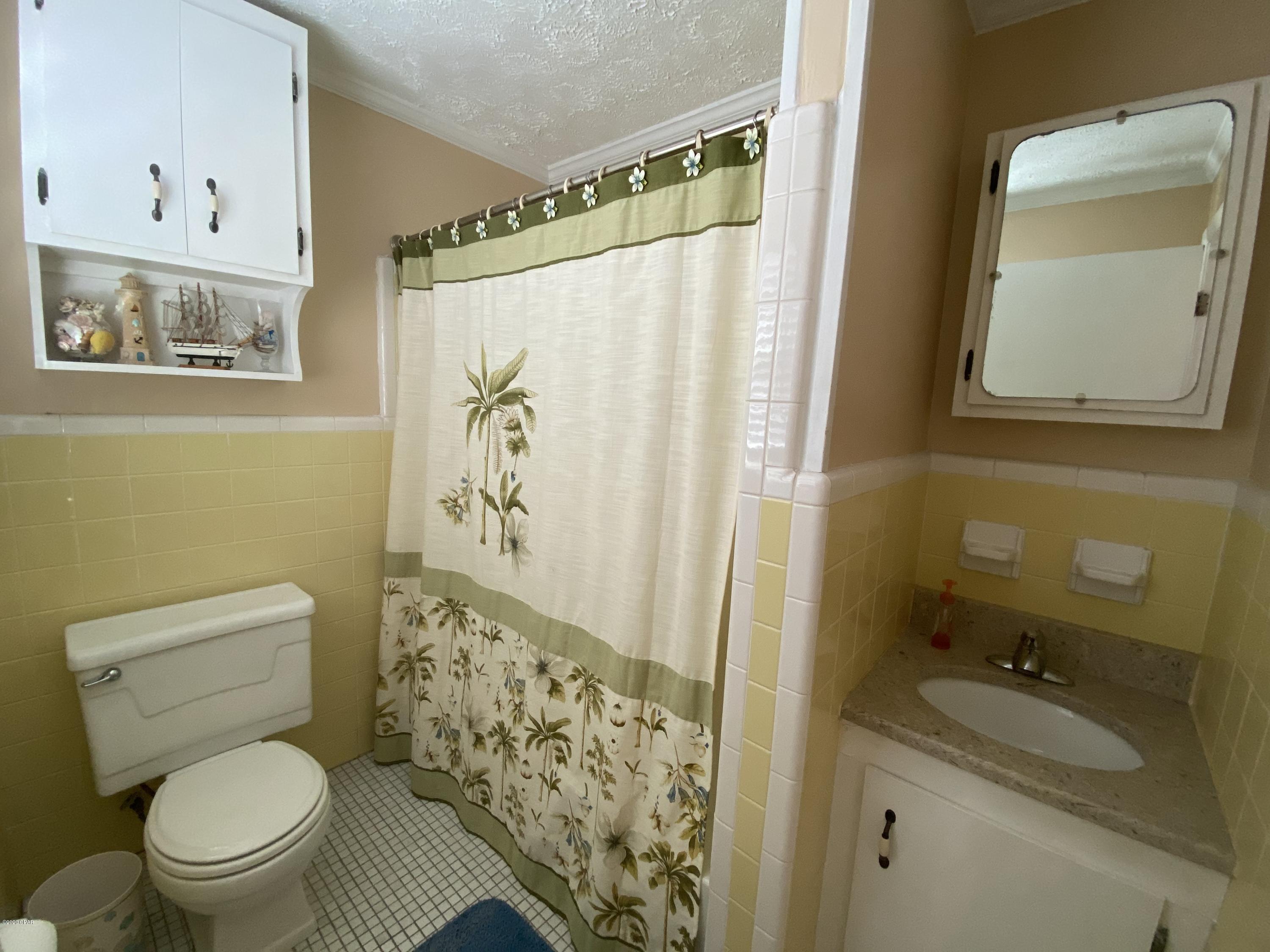 Stingray Condo. - Residential