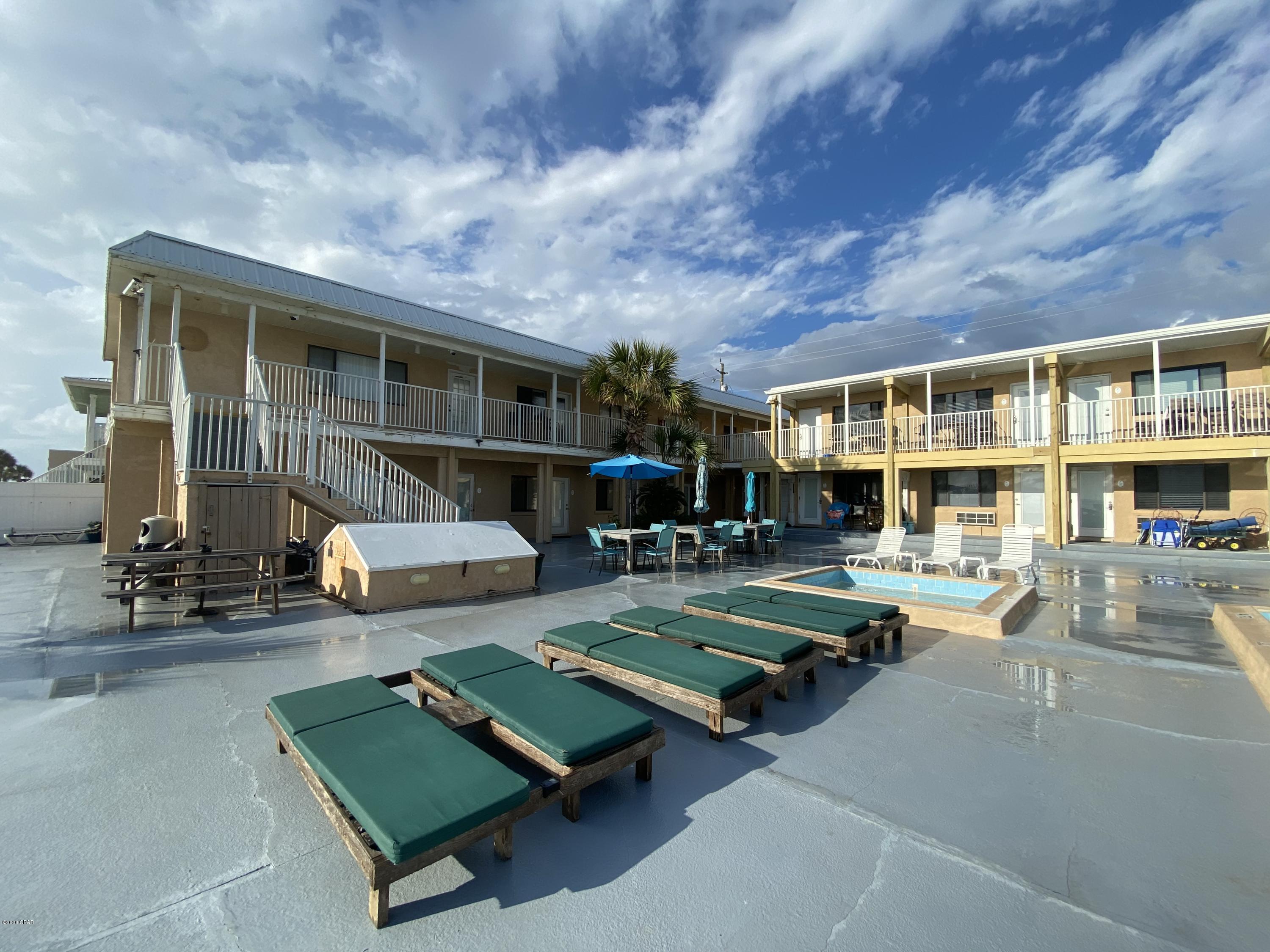 Stingray Condo. - Residential