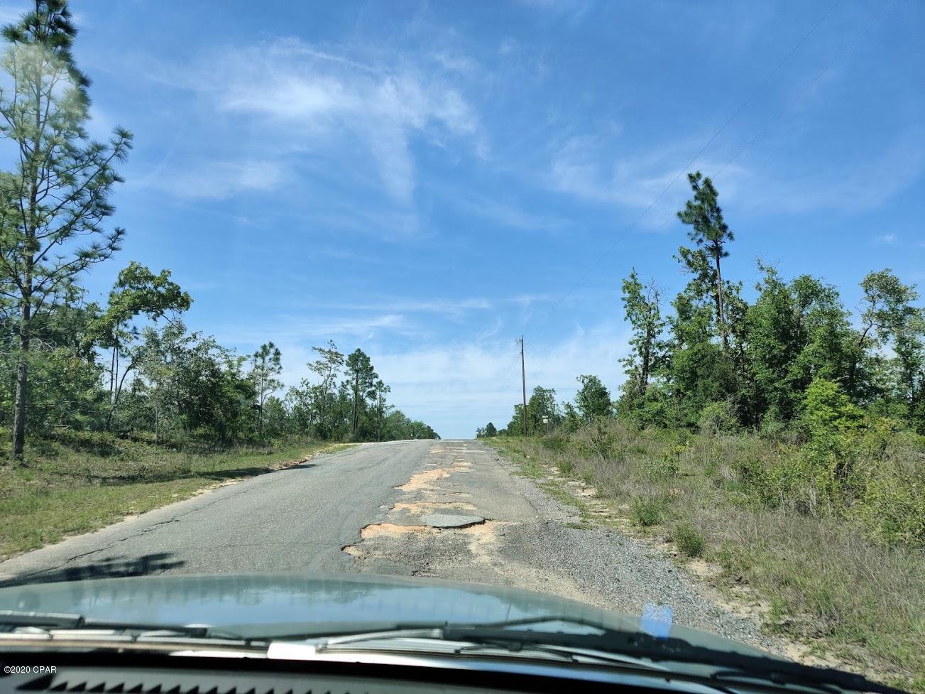 Compass Lake In The Hills - Land