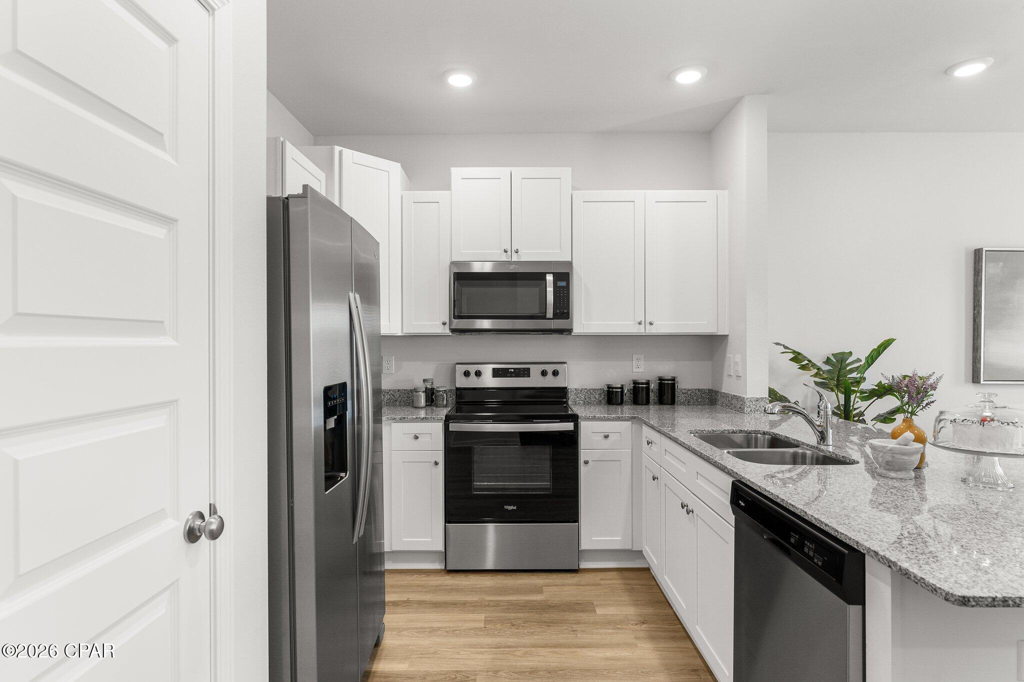 Jakes Landing - Residential Lease