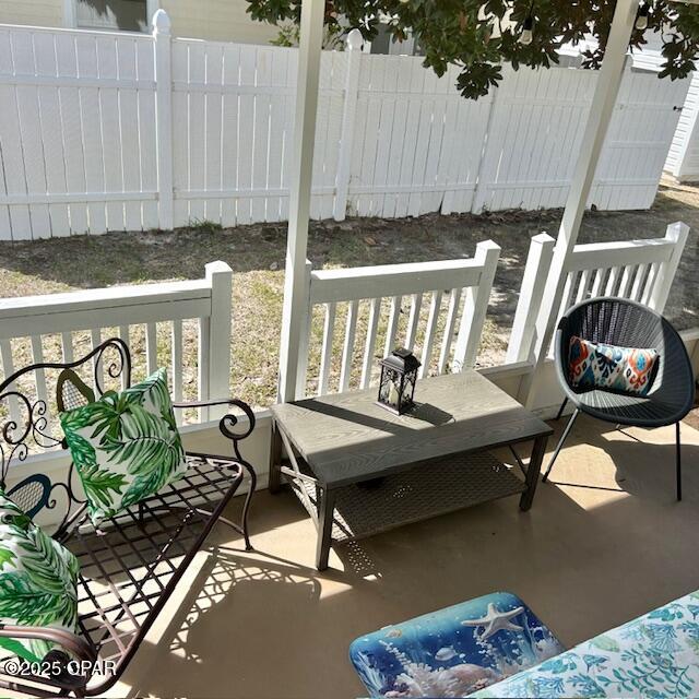 Palm Cove Phase I - Residential Lease