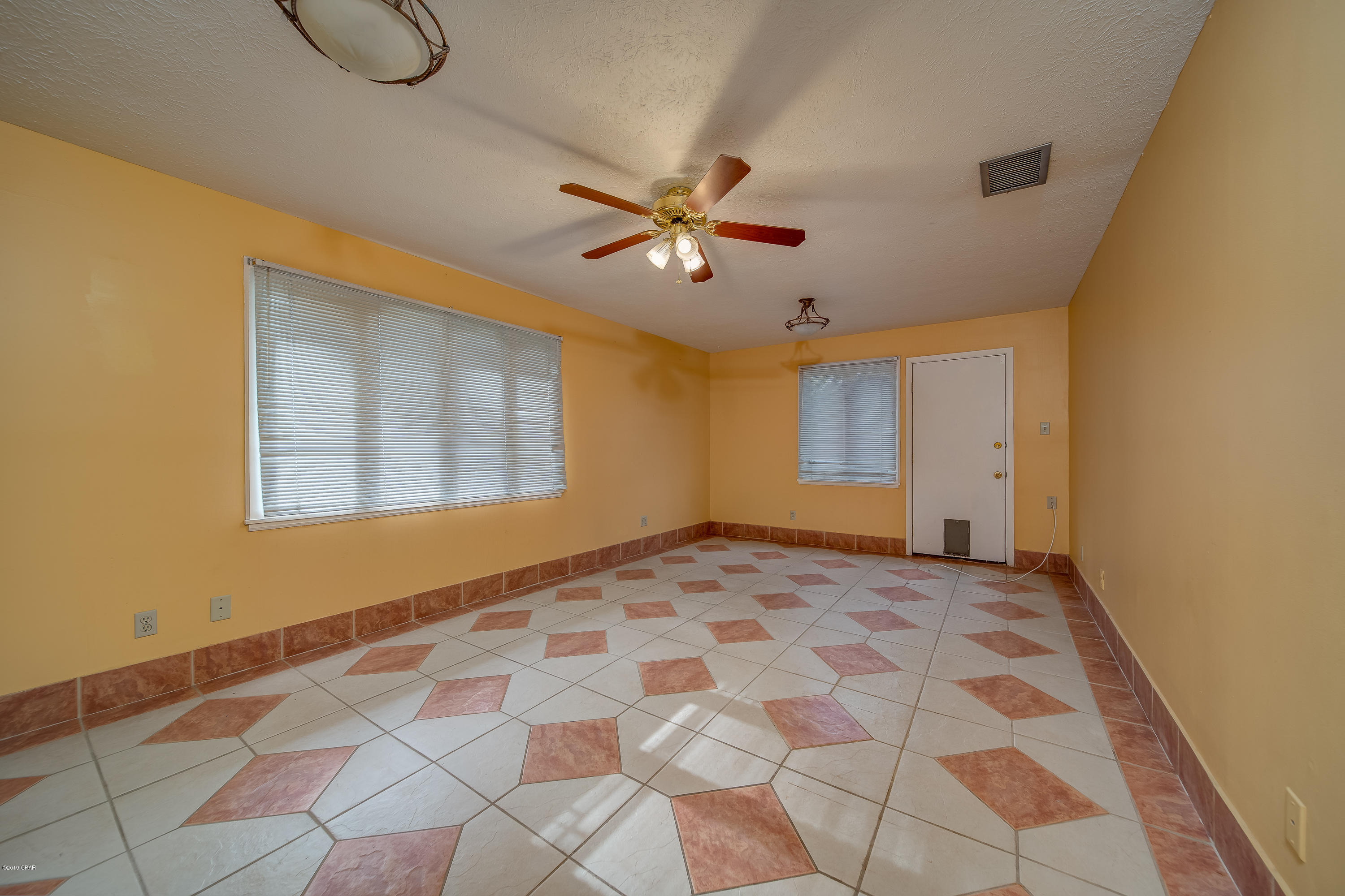 Caroline Add Unit 3 - Residential